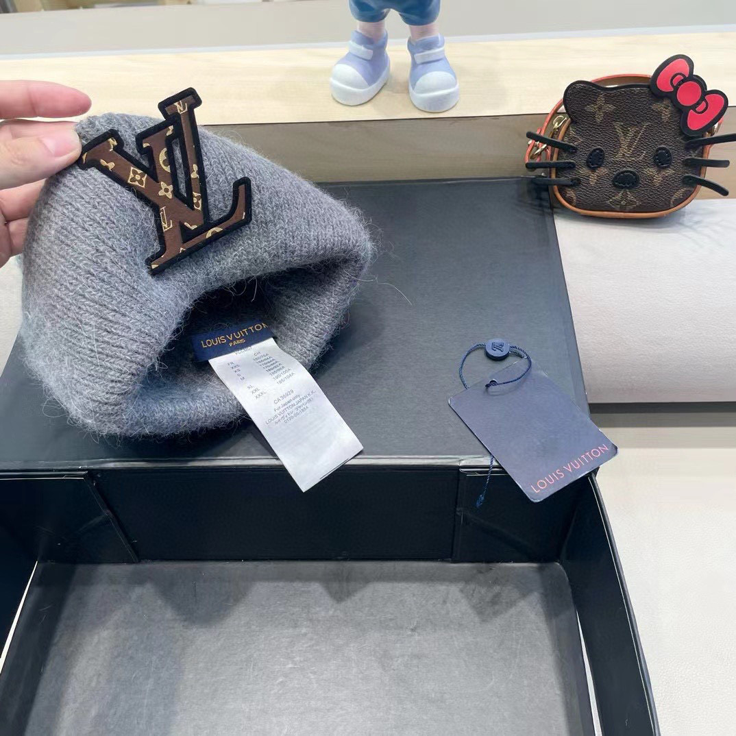 lv路易威登兔毛粗线针织帽女秋冬新款毛线帽大头围针织帽男款白色冷帽子