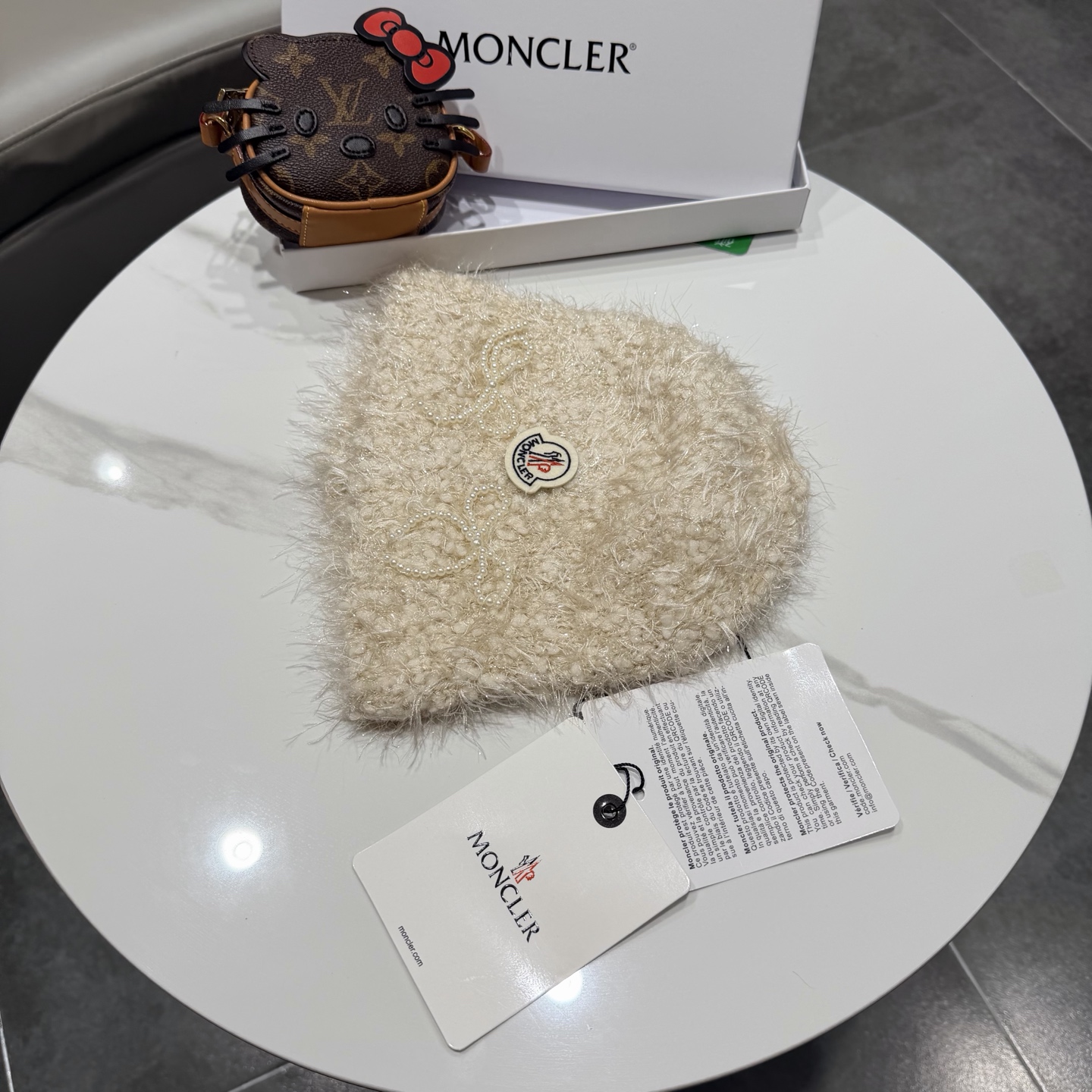 蒙口蝴蝶结毛绒渔夫帽子女2025新款冬季加厚保暖护耳针织帽大头围盆帽