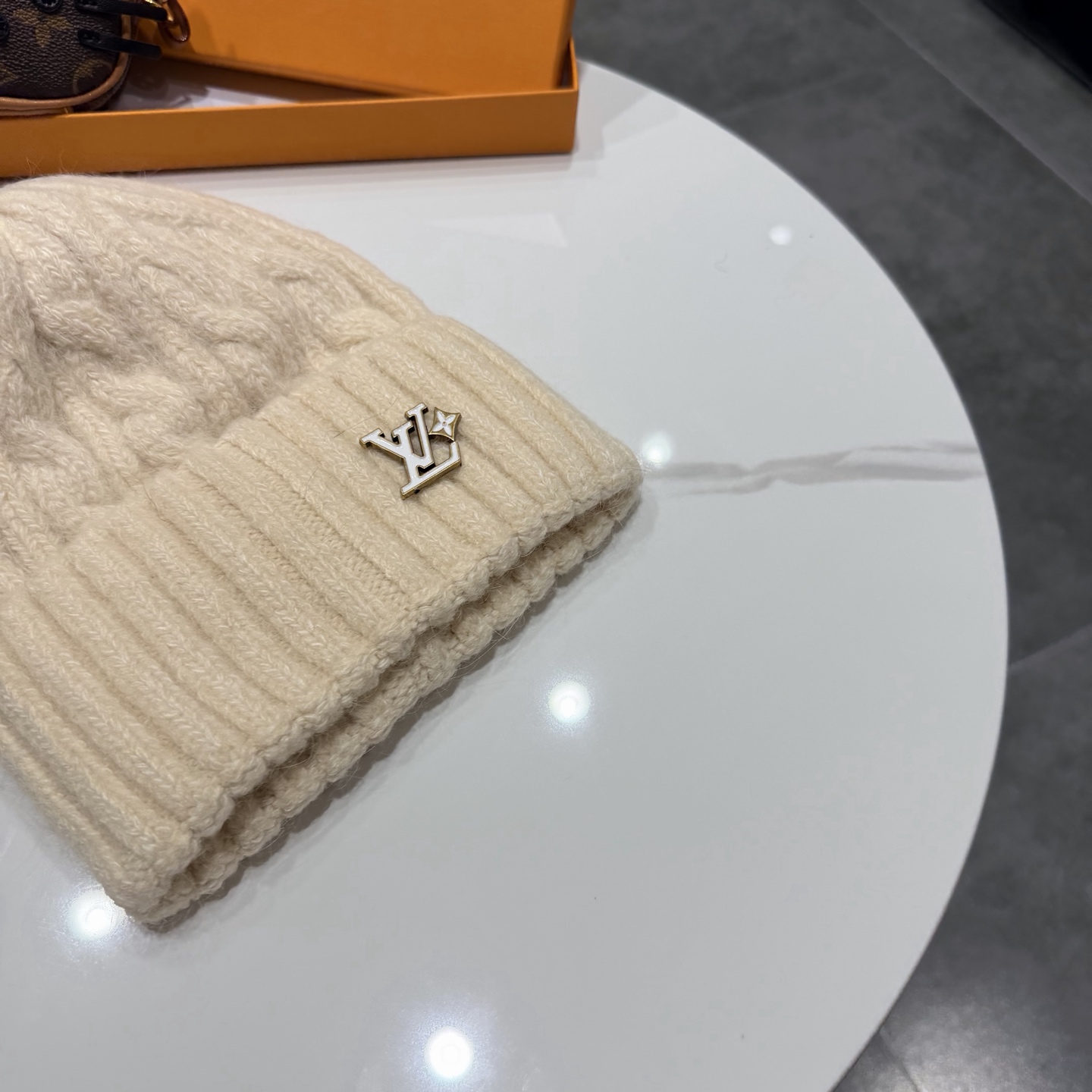 Lv路易斯新款针织毛线帽 