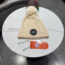 上新ꫛꫀꪝ ❥——加拿大鹅。CANADA GOOSE 新羊毛针织帽,官网原单复刻.非常柔软亲肤,弹性很好!有质感又非常百 上新ꫛꫀꪝ ❥——加拿大鹅。CANADA GOOSE 新羊毛针织帽,官网原单复刻.非常柔软亲肤,弹性很好!有质感又非常百
