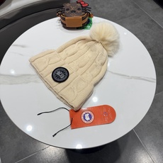 上新ꫛꫀꪝ ❥——加拿大鹅。CANADA GOOSE 新羊毛针织帽,官网原单复刻.非常柔软亲肤,弹性很好!有质感又非常百 上新ꫛꫀꪝ ❥——加拿大鹅。CANADA GOOSE 新羊毛针织帽,官网原单复刻.非常柔软亲肤,弹性很好!有质感又非常百