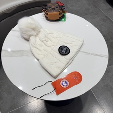 上新ꫛꫀꪝ ❥——加拿大鹅。CANADA GOOSE 新羊毛针织帽,官网原单复刻.非常柔软亲肤,弹性很好!有质感又非常百 上新ꫛꫀꪝ ❥——加拿大鹅。CANADA GOOSE 新羊毛针织帽,官网原单复刻.非常柔软亲肤,弹性很好!有质感又非常百