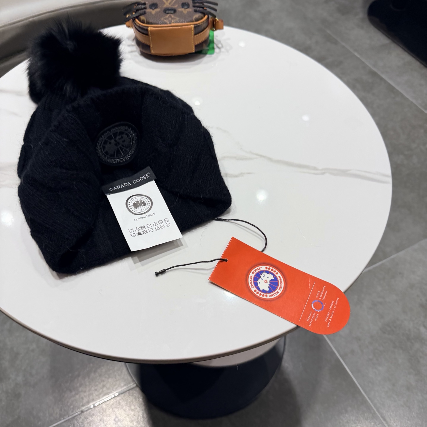 上新ꫛꫀꪝ ❥——加拿大鹅。CANADA GOOSE 新羊毛针织帽，官网原单复刻.非常柔软亲肤，弹性很好！有质感又非常百