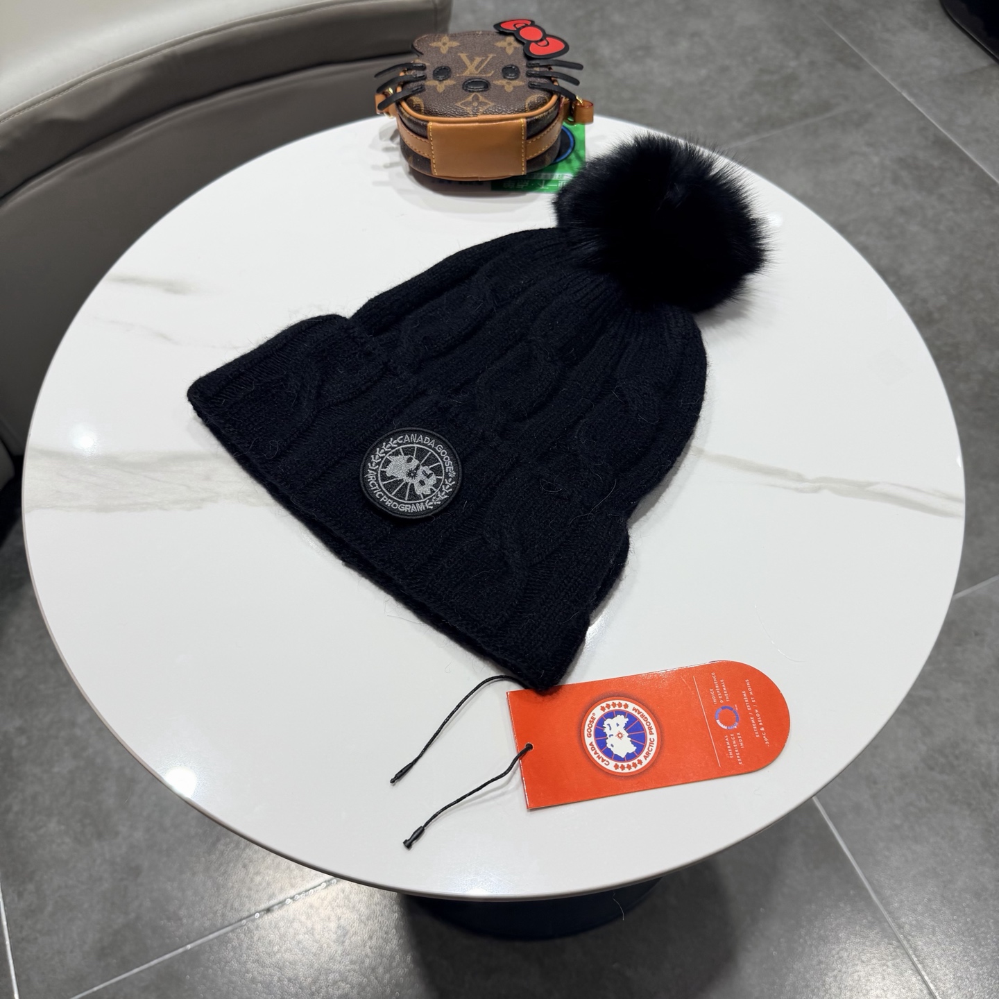 上新ꫛꫀꪝ ❥——加拿大鹅。CANADA GOOSE 新羊毛针织帽，官网原单复刻.非常柔软亲肤，弹性很好！有质感又非常百