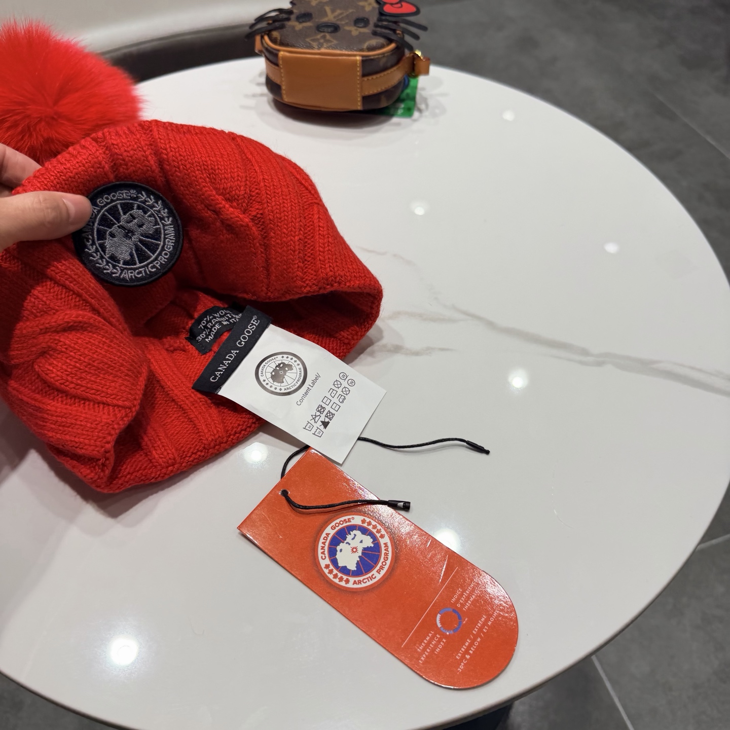 上新ꫛꫀꪝ ❥——加拿大鹅。CANADA GOOSE 新羊毛针织帽，官网原单复刻.非常柔软亲肤，弹性很好！有质感又非常百
