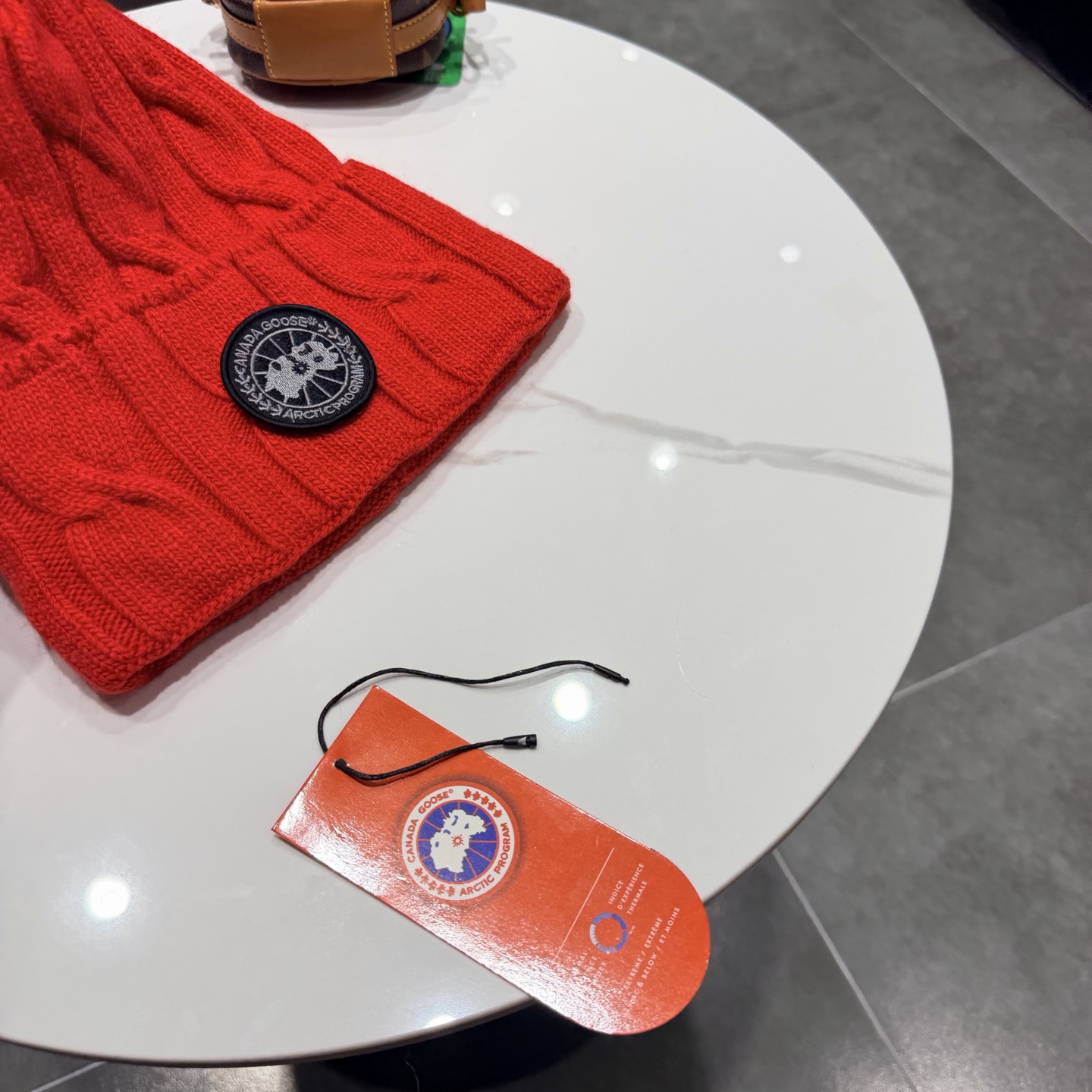 上新ꫛꫀꪝ ❥——加拿大鹅。CANADA GOOSE 新羊毛针织帽，官网原单复刻.非常柔软亲肤，弹性很好！有质感又非常百