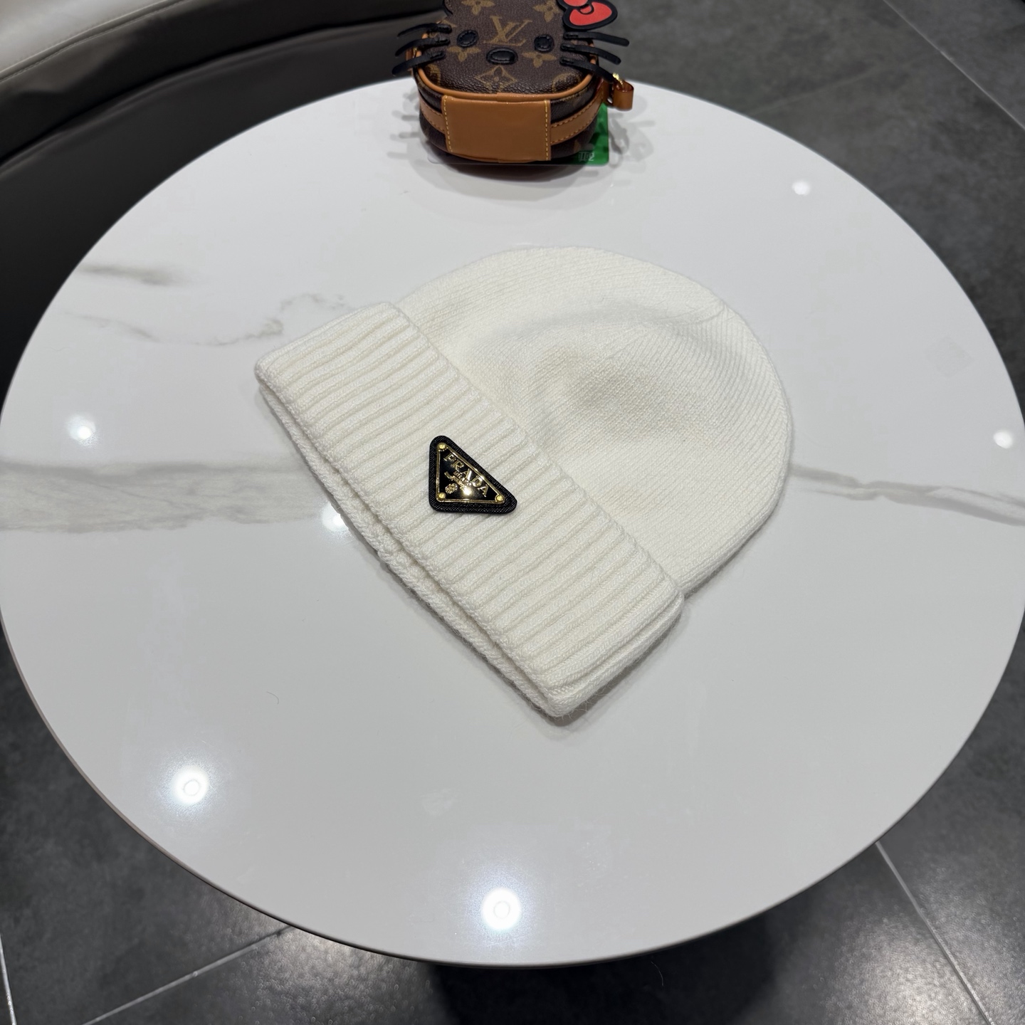 Prada普拉达新款针织毛线帽，百分百羊毛🦙