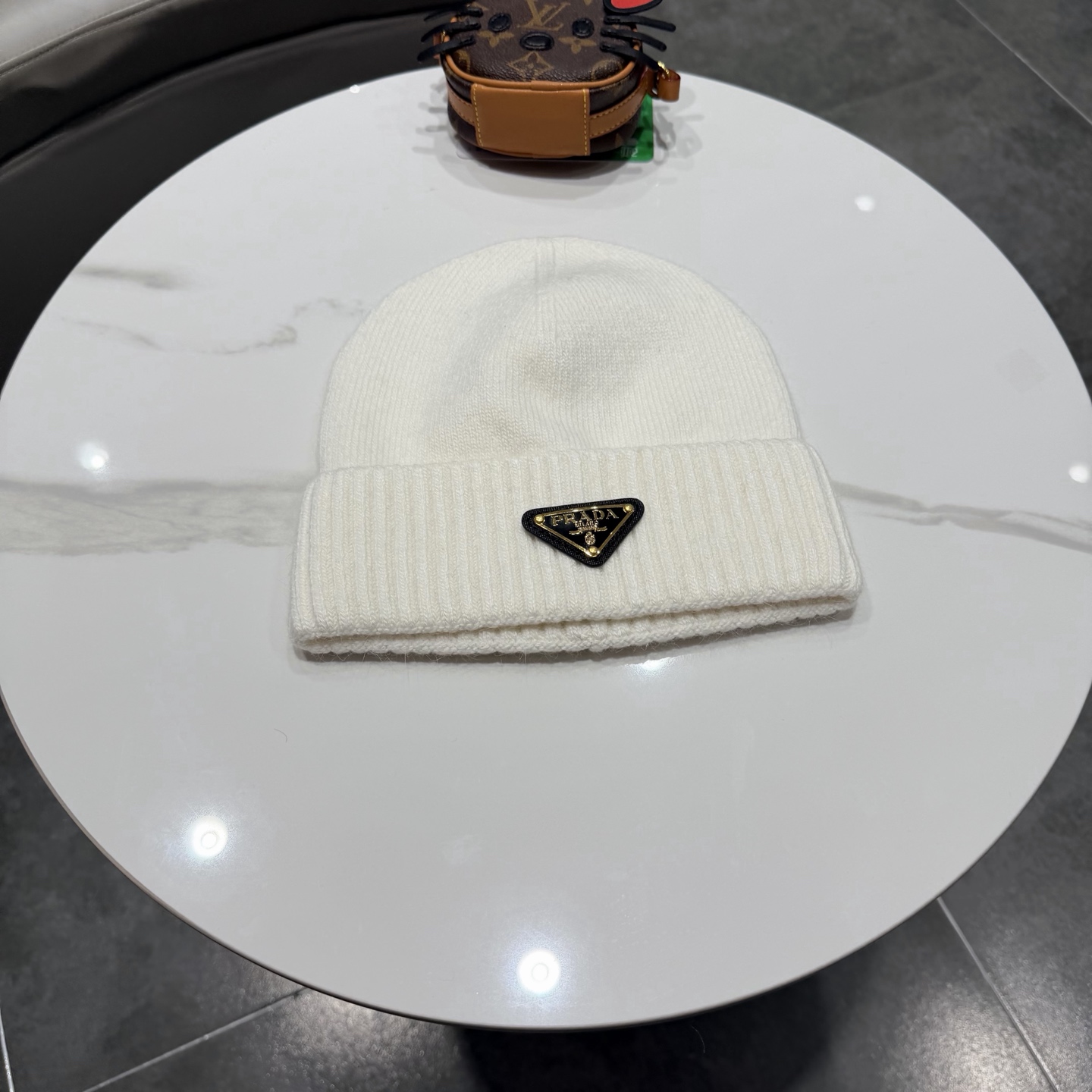 prada普拉达新款针织毛线帽,百分百羊毛🦙
