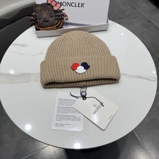 Moncler 蒙口套装秋冬款针织毛线帽这款必定是极简主义的最爱 干净,利索,时尚百搭,绝对不挑脸型! 属于时尚经典的万 Moncler 蒙口套装秋冬款针织毛线帽这款必定是极简主义的最爱 干净,利索,时尚百搭,绝对不挑脸型! 属于时尚经典的万