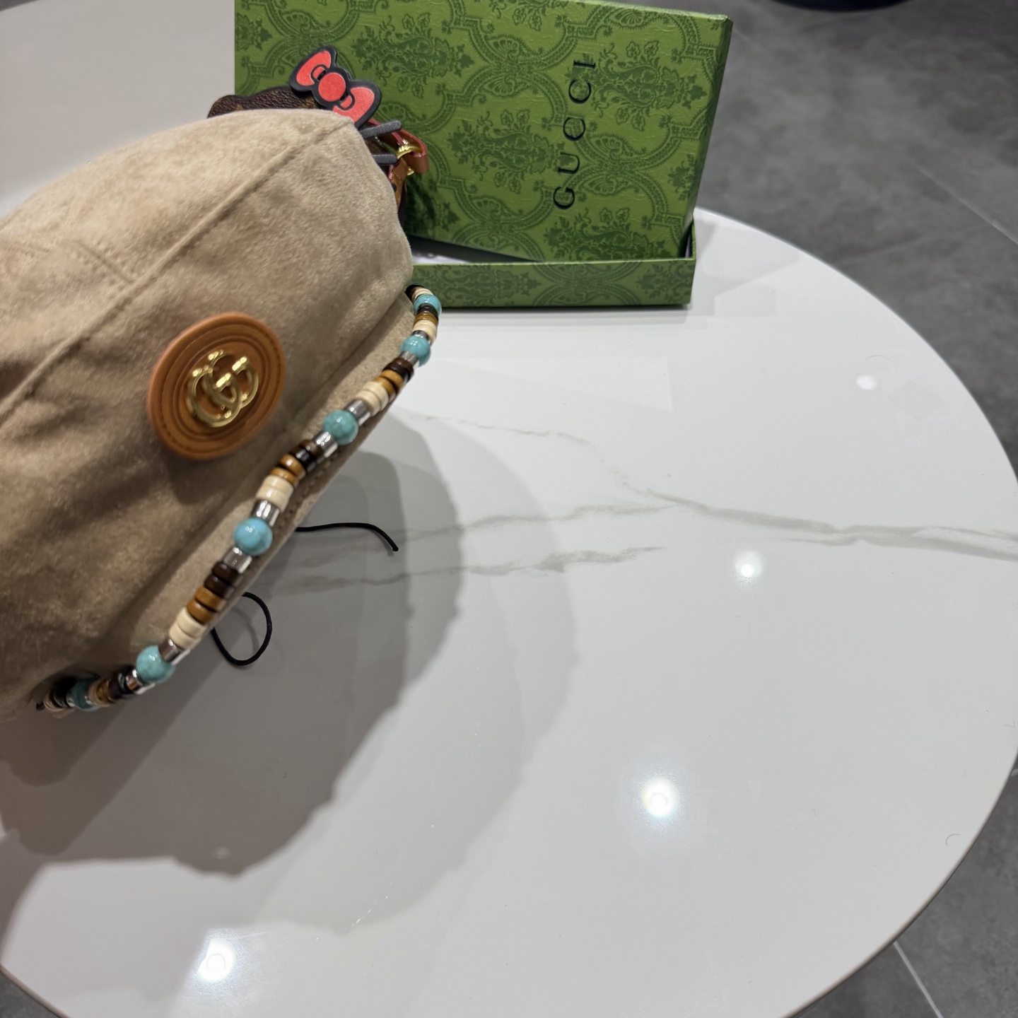 gucci古奇秋冬新款麂皮绒贝雷帽女波嬉风复古时尚显脸小报童帽画家帽男