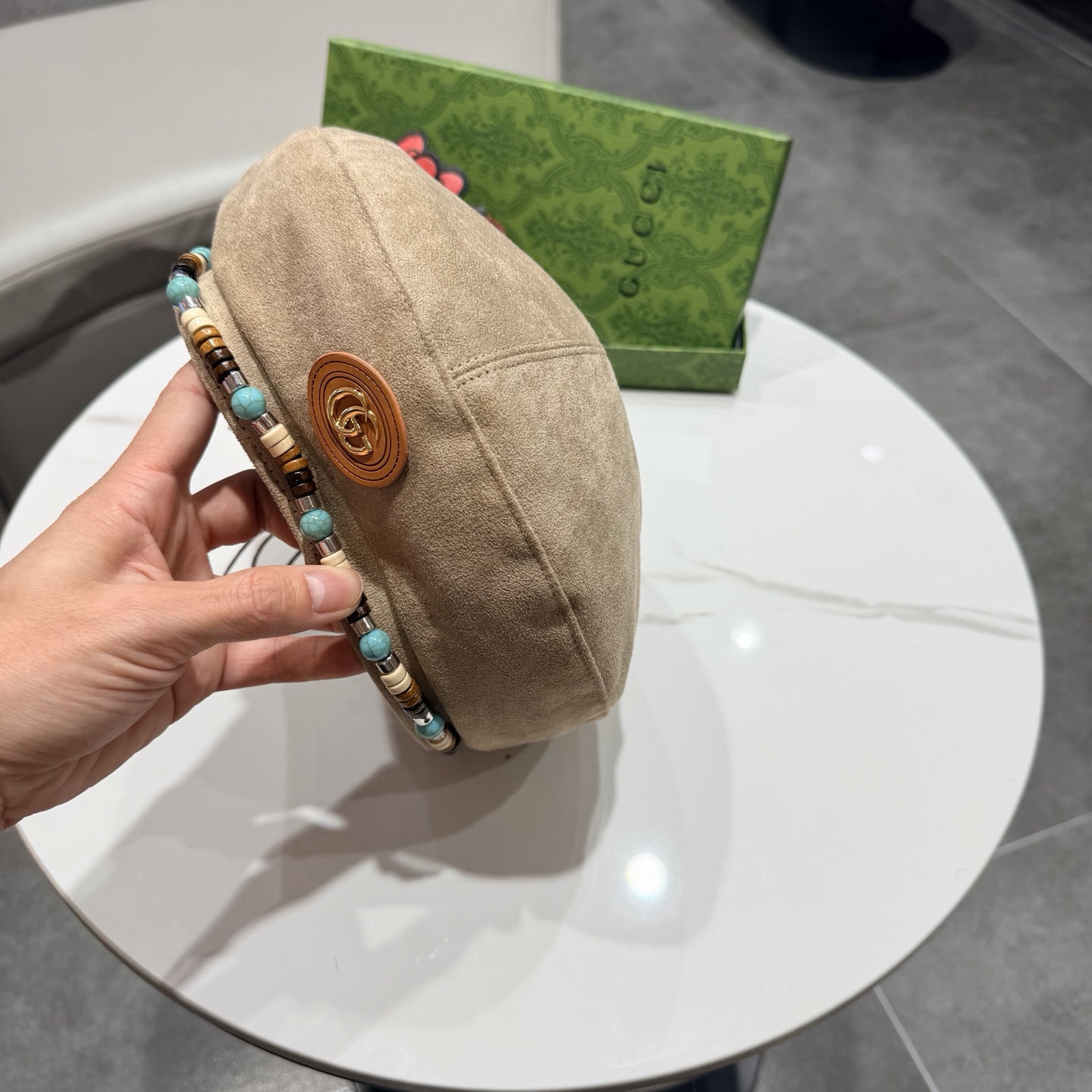 gucci古奇秋冬新款麂皮绒贝雷帽女波嬉风复古时尚显脸小报童帽画家帽男