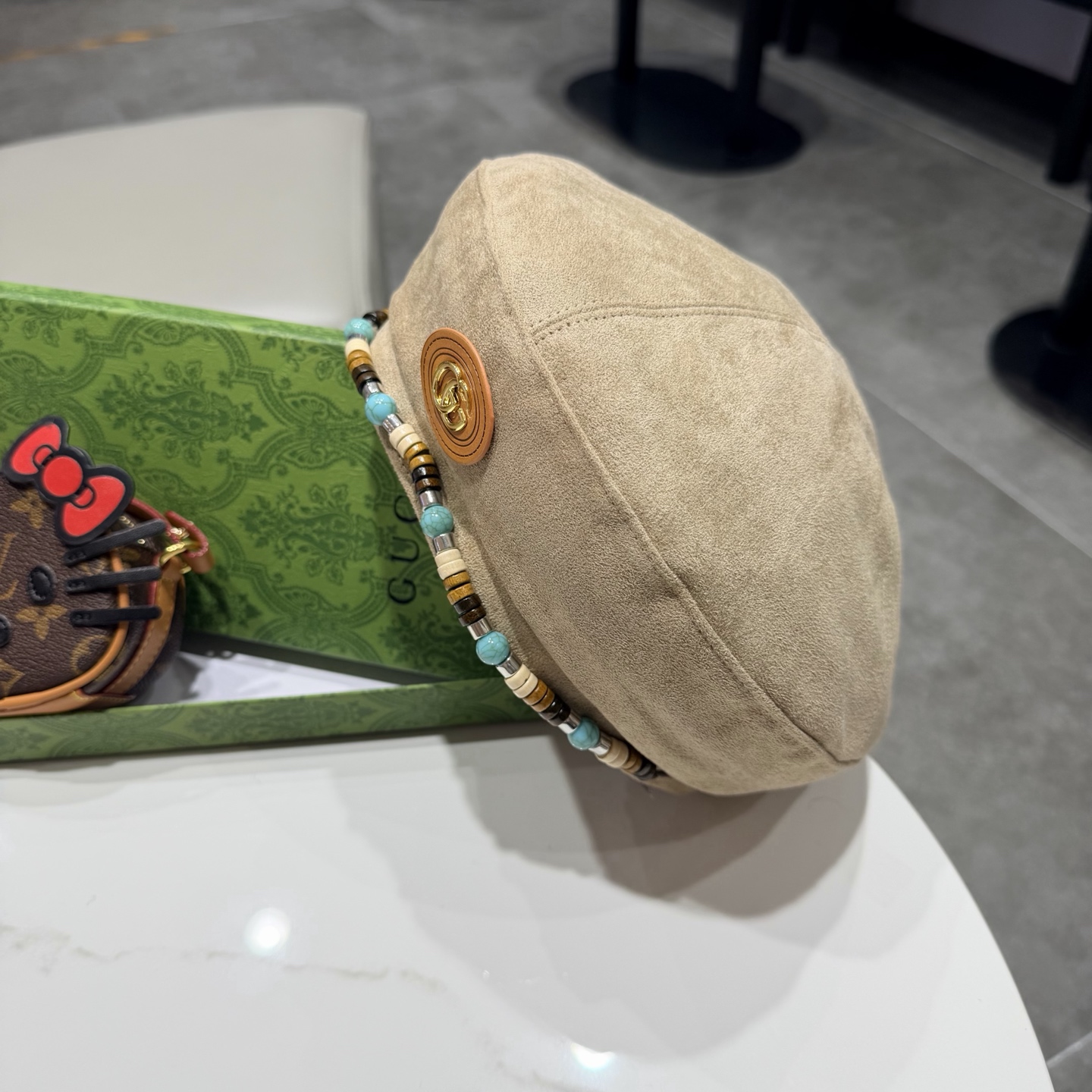 gucci古奇秋冬新款麂皮绒贝雷帽女波嬉风复古时尚显脸小报童帽画家帽男