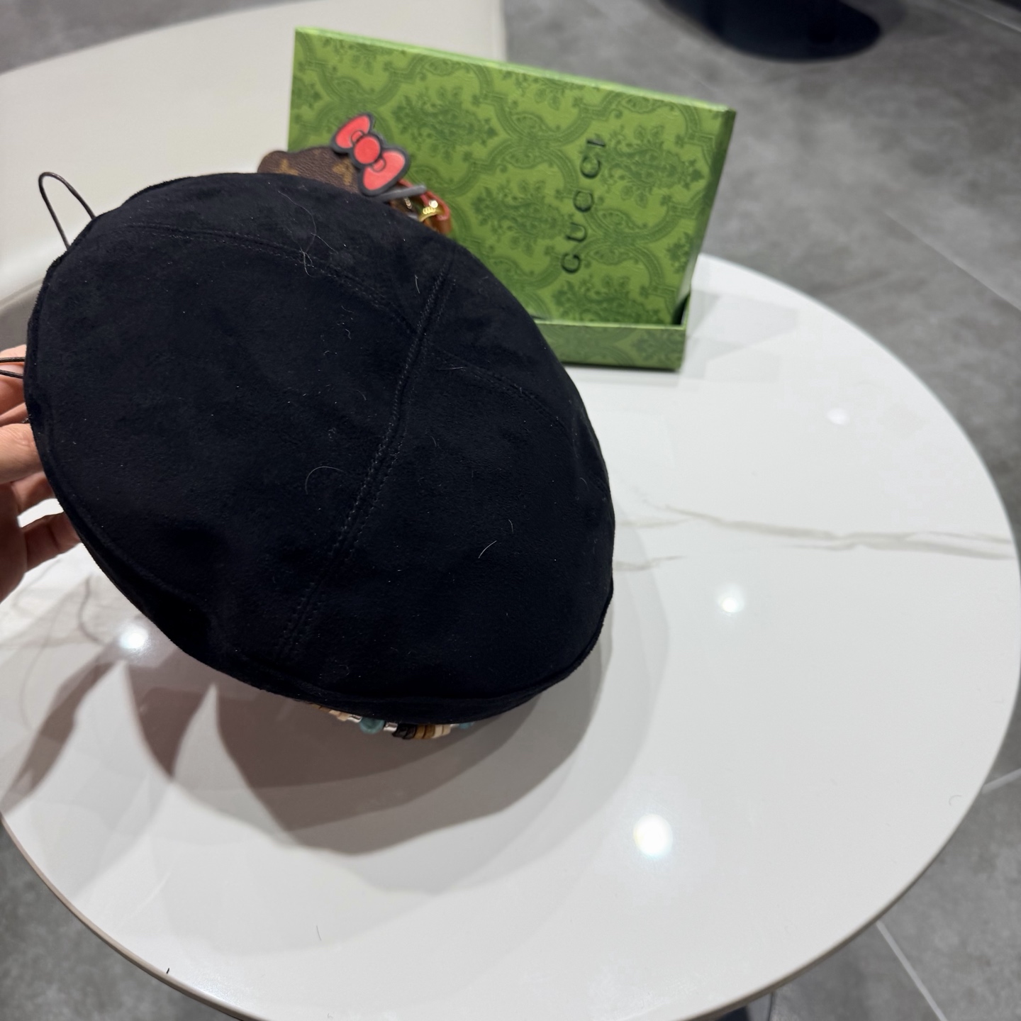 gucci古奇秋冬新款麂皮绒贝雷帽女波嬉风复古时尚显脸小报童帽画家帽男