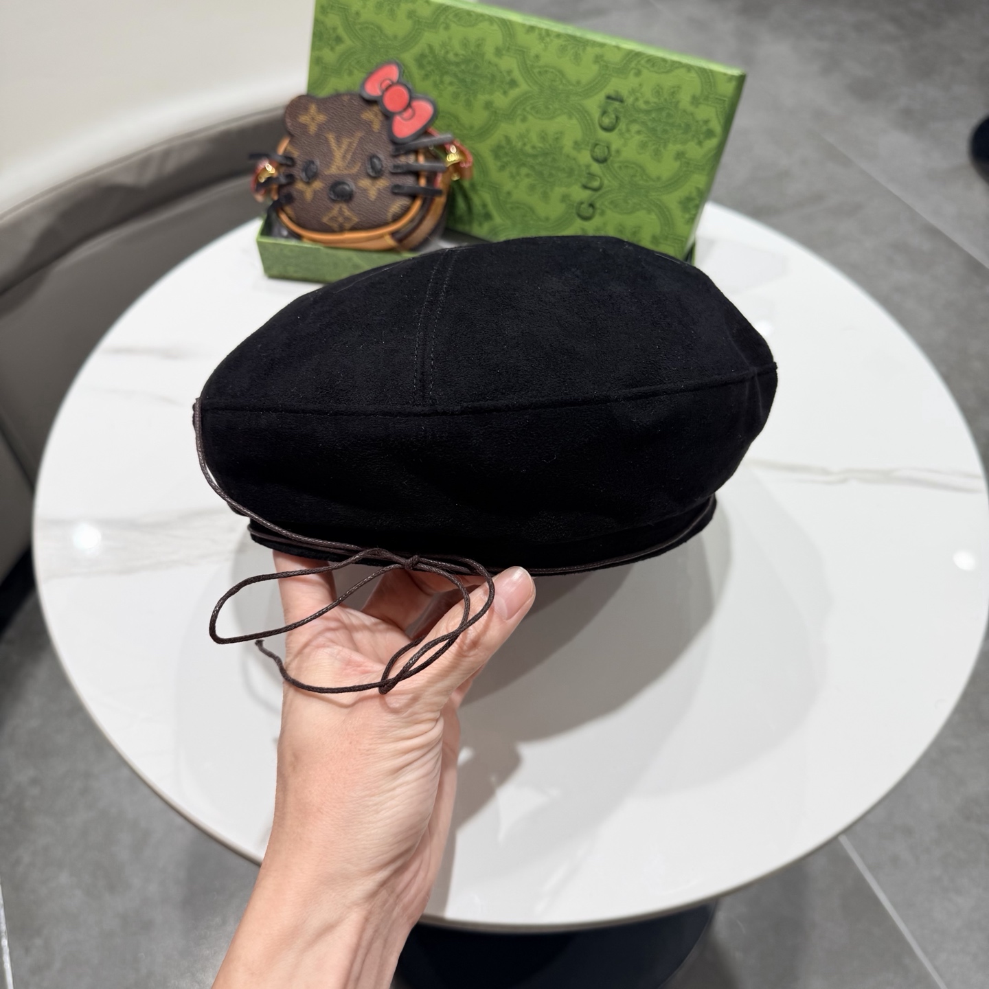 gucci古奇秋冬新款麂皮绒贝雷帽女波嬉风复古时尚显脸小报童帽画家帽男