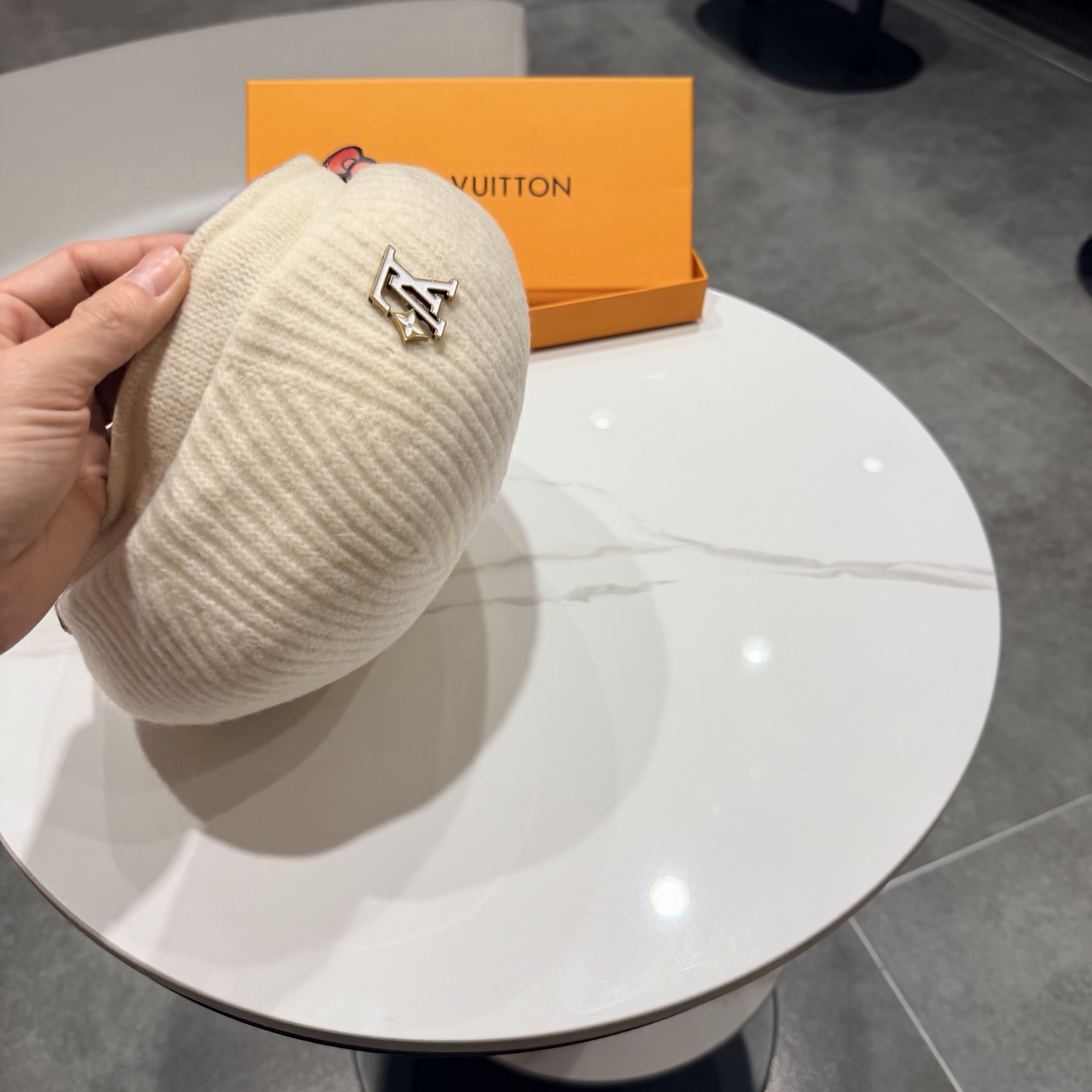 LV路易威登立体有型~羊毛贝雷帽优雅女士秋冬季百搭显脸小画家帽