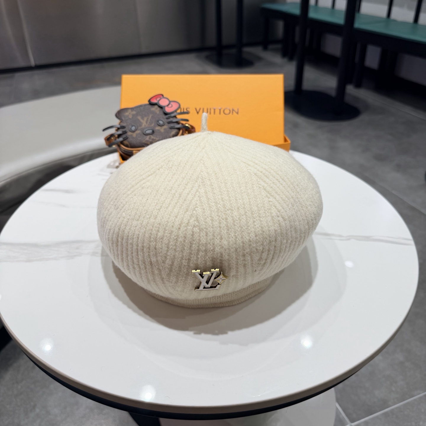 LV路易威登立体有型~羊毛贝雷帽优雅女士秋冬季百搭显脸小画家帽