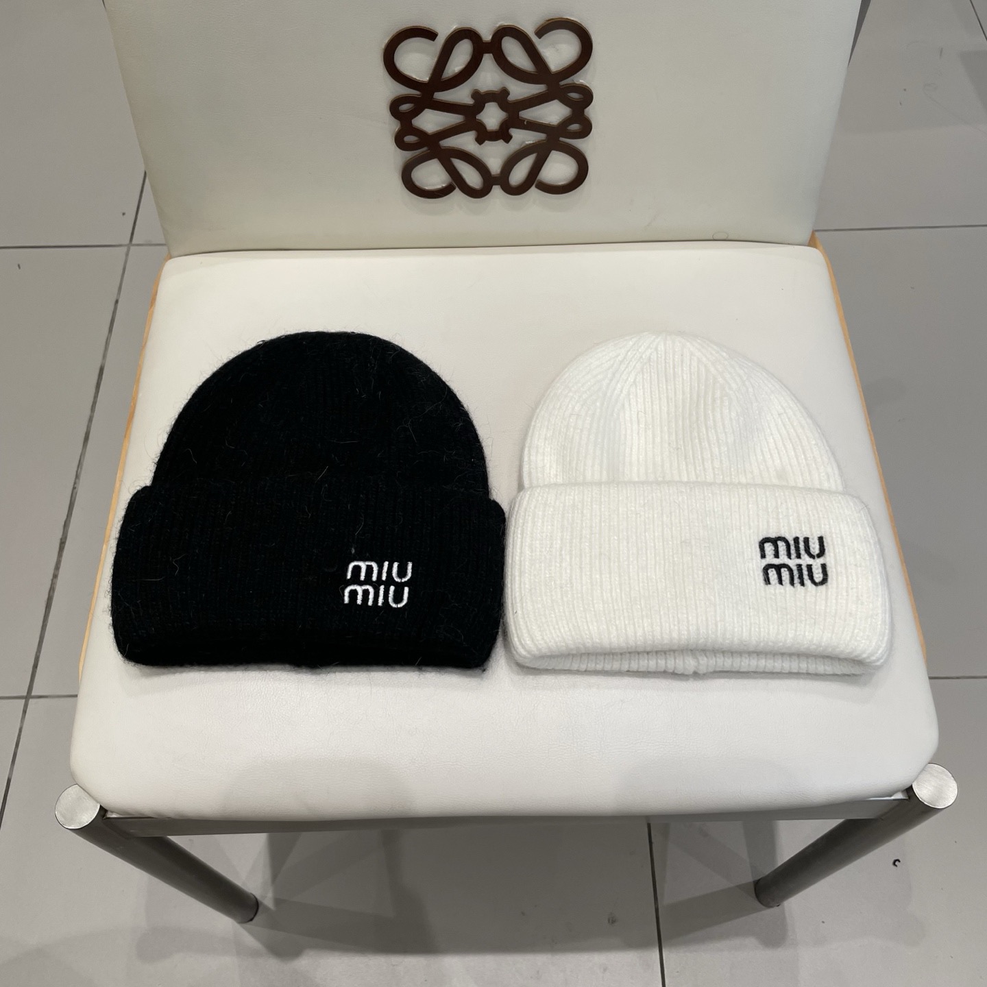 miumiu缪缪刺绣字母专柜新款针织毛线帽