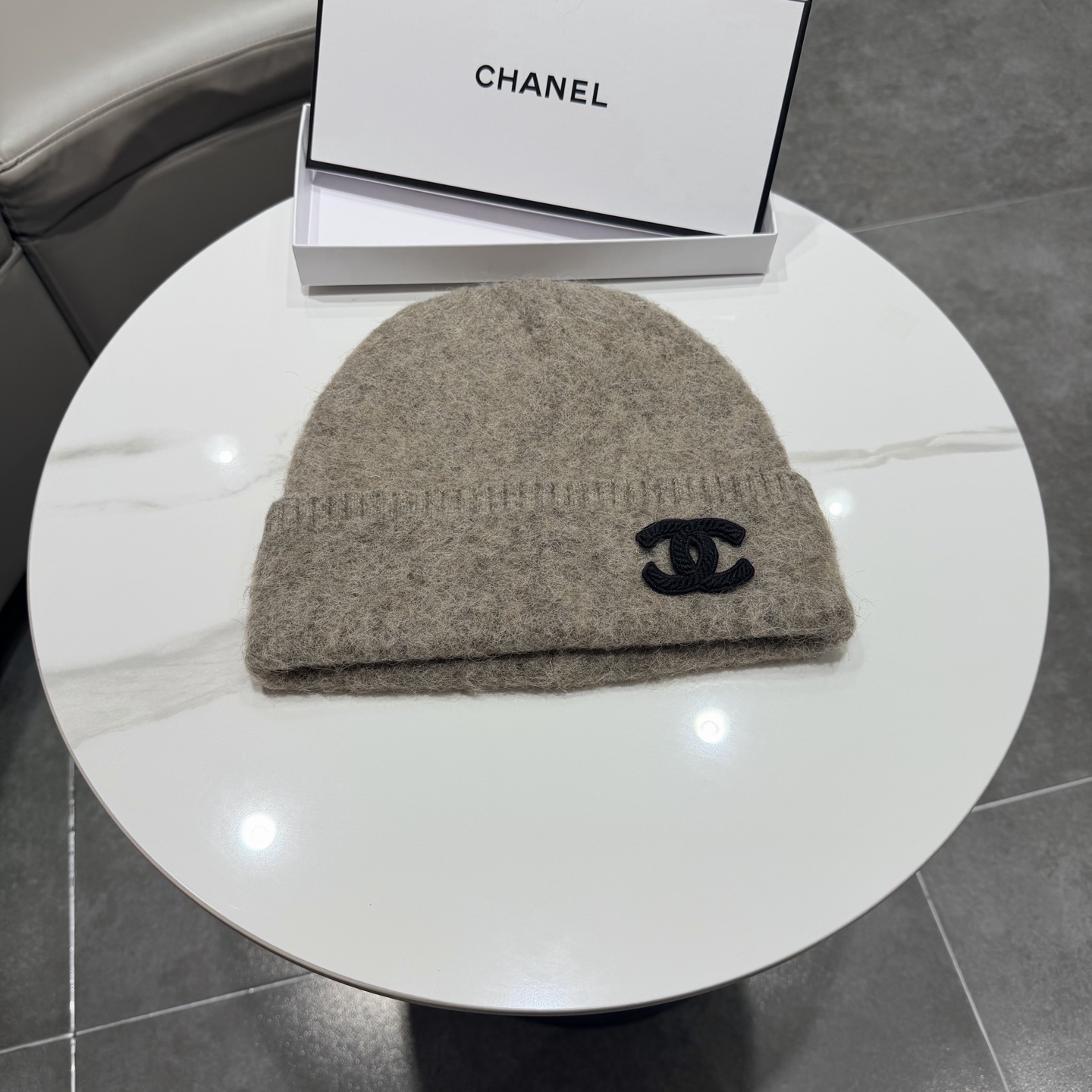 NO:643482,Chanel official website quality Chanel autumn and winter wool hat recommended by Internet celebrity fashion bloggers, Xiaohongshu hot style, super soft and comfortable knitted hat with excellent elasticity!  Hats, bucket hats, baseball caps, knitted hats, hats, chanel, chanel, espadrilles, hats19860909Chanel官网品质香奈儿秋冬网红时尚博主推荐款毛线帽,小红书爆款,手感超柔软舒适的针织线帽,弹性极佳！帽子渔夫帽棒球帽针织帽,帽子,chanel,chanel,espadrilles,hats,hat