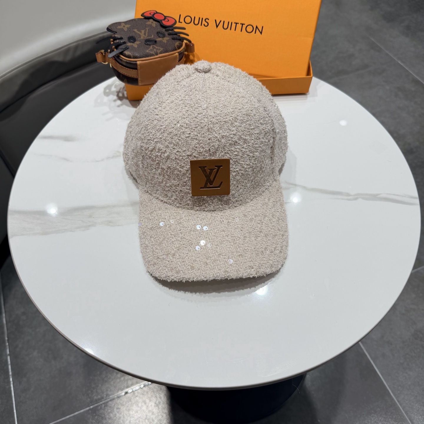 NO:643423,Louis Vuitton Baseball Cap LouisVuitton's new LV baseball cap, heavy industry to create a high-end atmosphere, versatile style for both men and women!  Hat bucket hat baseball cap knitted hat,hat,louis vuitton,louis vuitton,louis vuitton,espadrilles,hats19860909路易威登棒球帽 LouisVuitton新款LV棒球帽,重工打造高端大气,百搭款男女通用！帽子渔夫帽棒球帽针织帽,帽子,louis vuitton,louis vuitton,louis vuitton,espadrilles,hats,hat