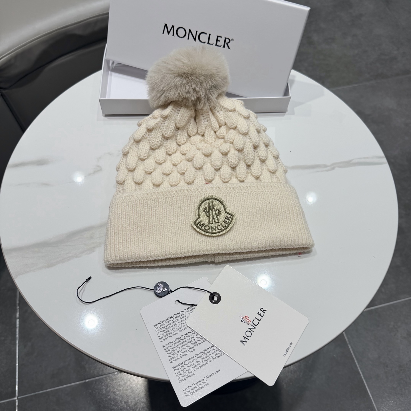 NO:643421,New Meng Mouth Beanie Hat, running volume hat, fisherman hat, baseball cap, knitted hat, hat, Moncler, espadrilles, hats19860909蒙口新款毛线帽,跑量款帽子渔夫帽棒球帽针织帽,帽子,Moncler,espadrilles,hats,hat