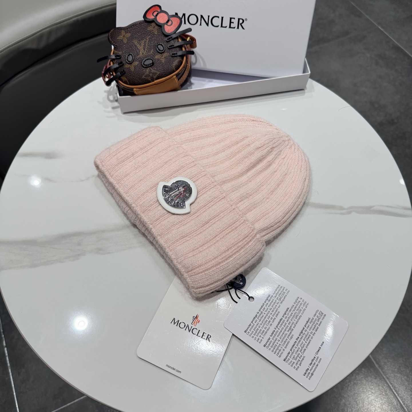 moncler新款秋冬毛线帽冷帽针织帽字母款麻花款女时尚休闲百搭厂家批发价 