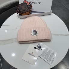 moncler新款秋冬毛线帽冷帽针织帽字母款麻花款女时尚休闲百搭厂家批发价 moncler新款秋冬毛线帽冷帽针织帽字母款麻花款女时尚休闲百搭厂家批发价