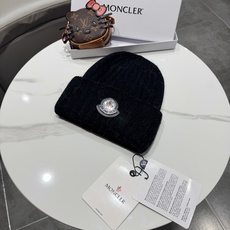 moncler新款秋冬毛线帽冷帽针织帽字母款麻花款女时尚休闲百搭厂家批发价 moncler新款秋冬毛线帽冷帽针织帽字母款麻花款女时尚休闲百搭厂家批发价