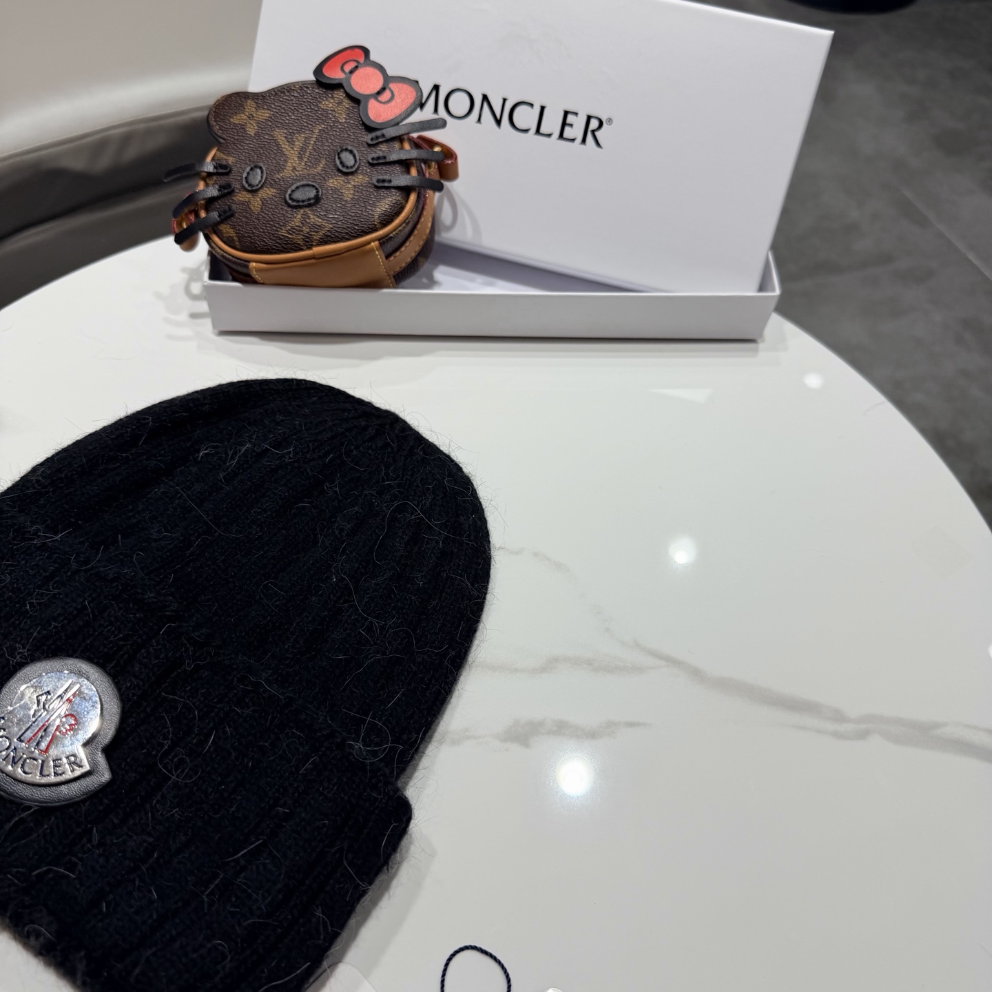 moncler新款秋冬毛线帽冷帽针织帽字母款麻花款女时尚休闲百搭厂家批发价 