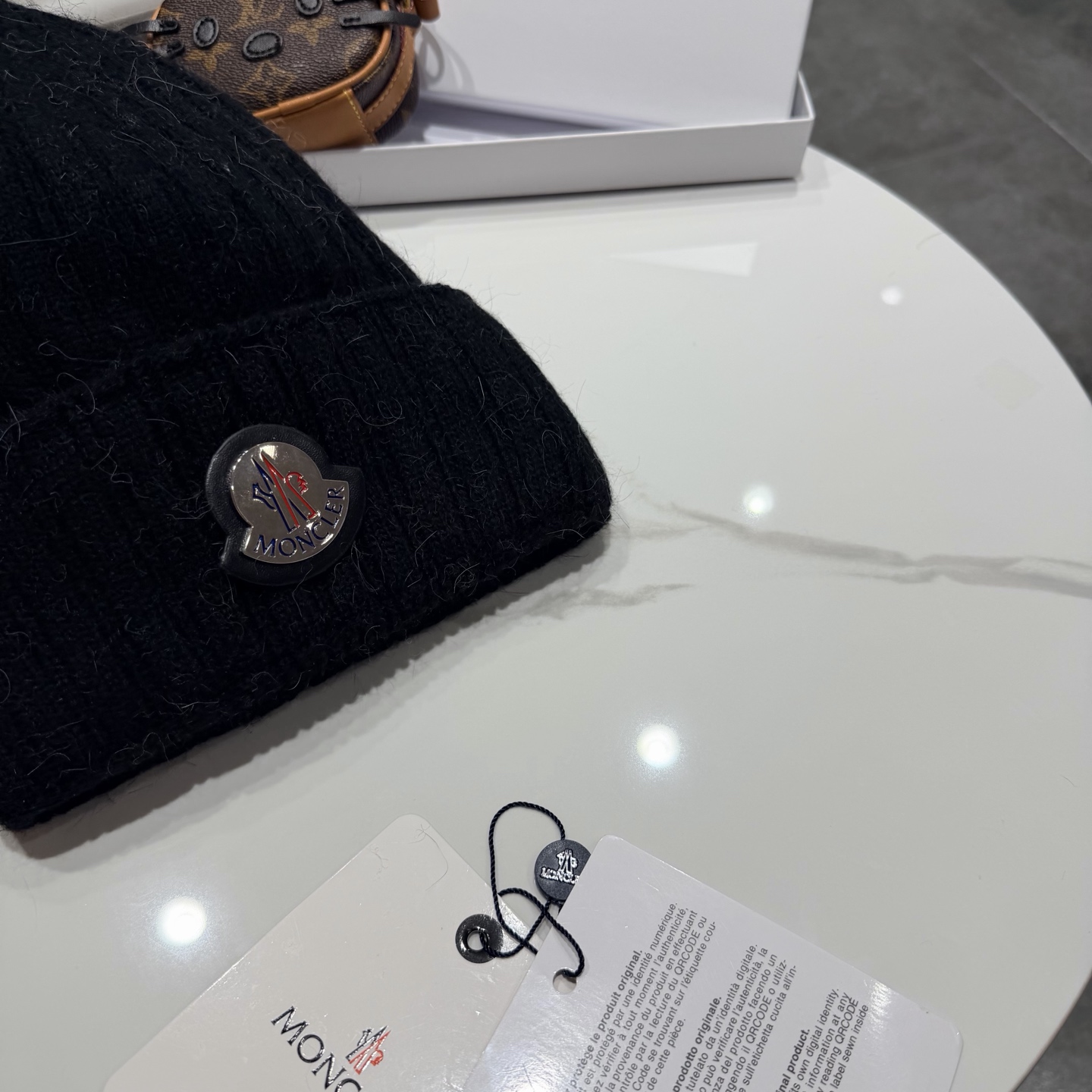 moncler新款秋冬毛线帽冷帽针织帽字母款麻花款女时尚休闲百搭厂家批发价 