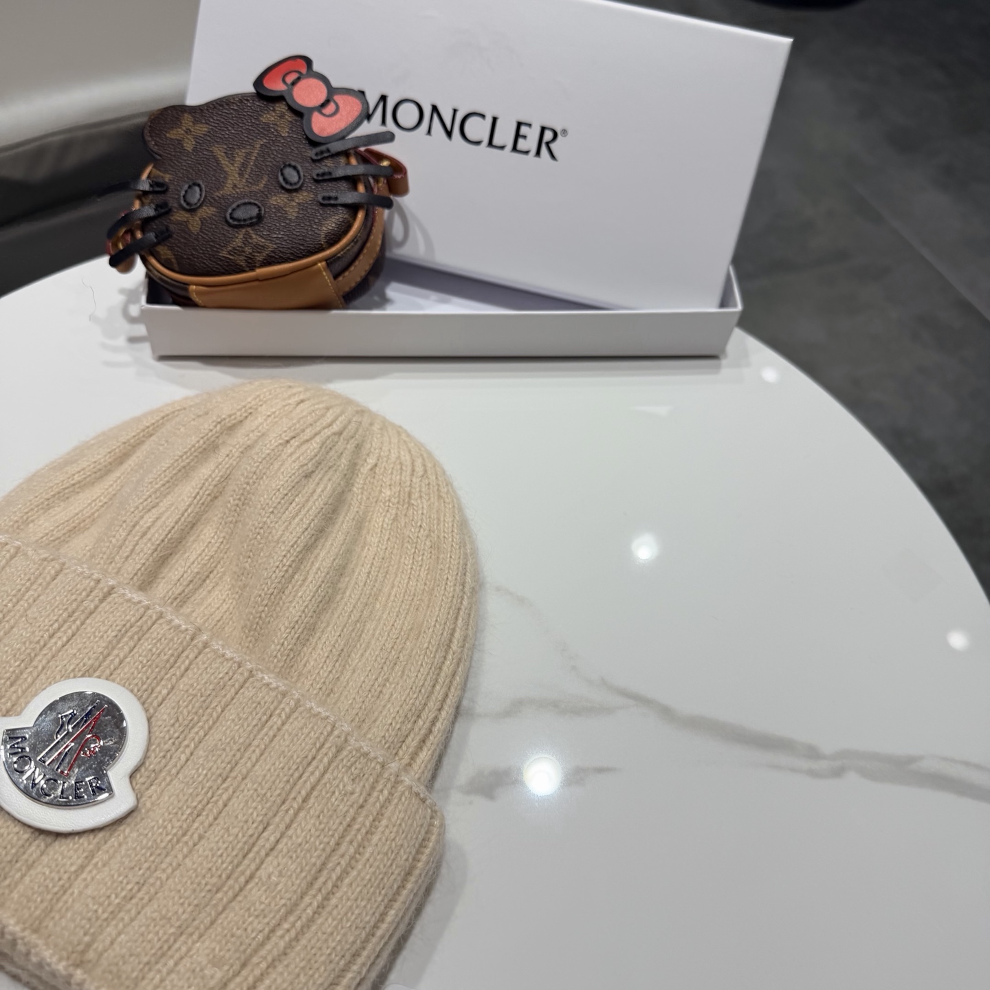 moncler新款秋冬毛线帽冷帽针织帽字母款麻花款女时尚休闲百搭厂家批发价 