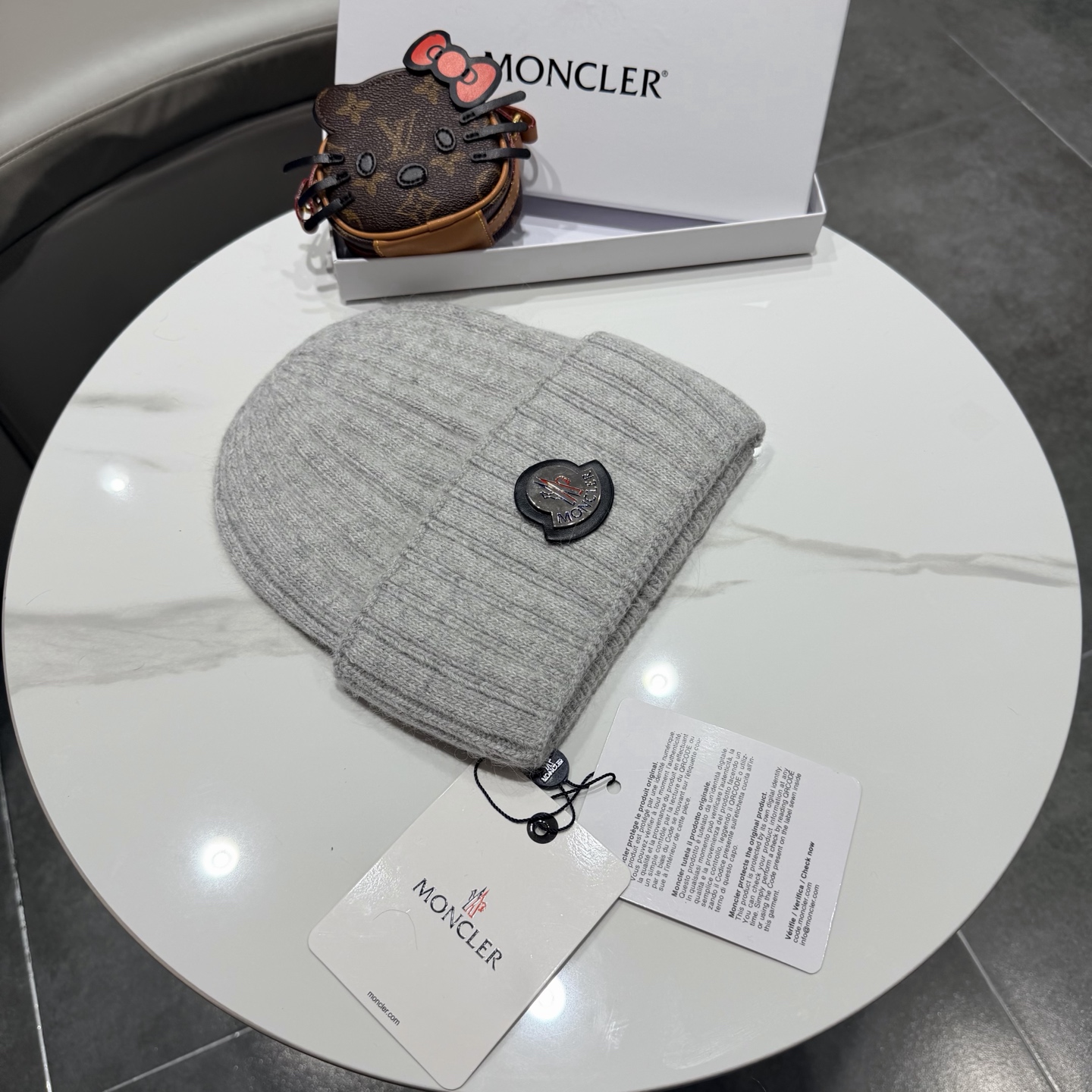 moncler新款秋冬毛线帽冷帽针织帽字母款麻花款女时尚休闲百搭厂家批发价 