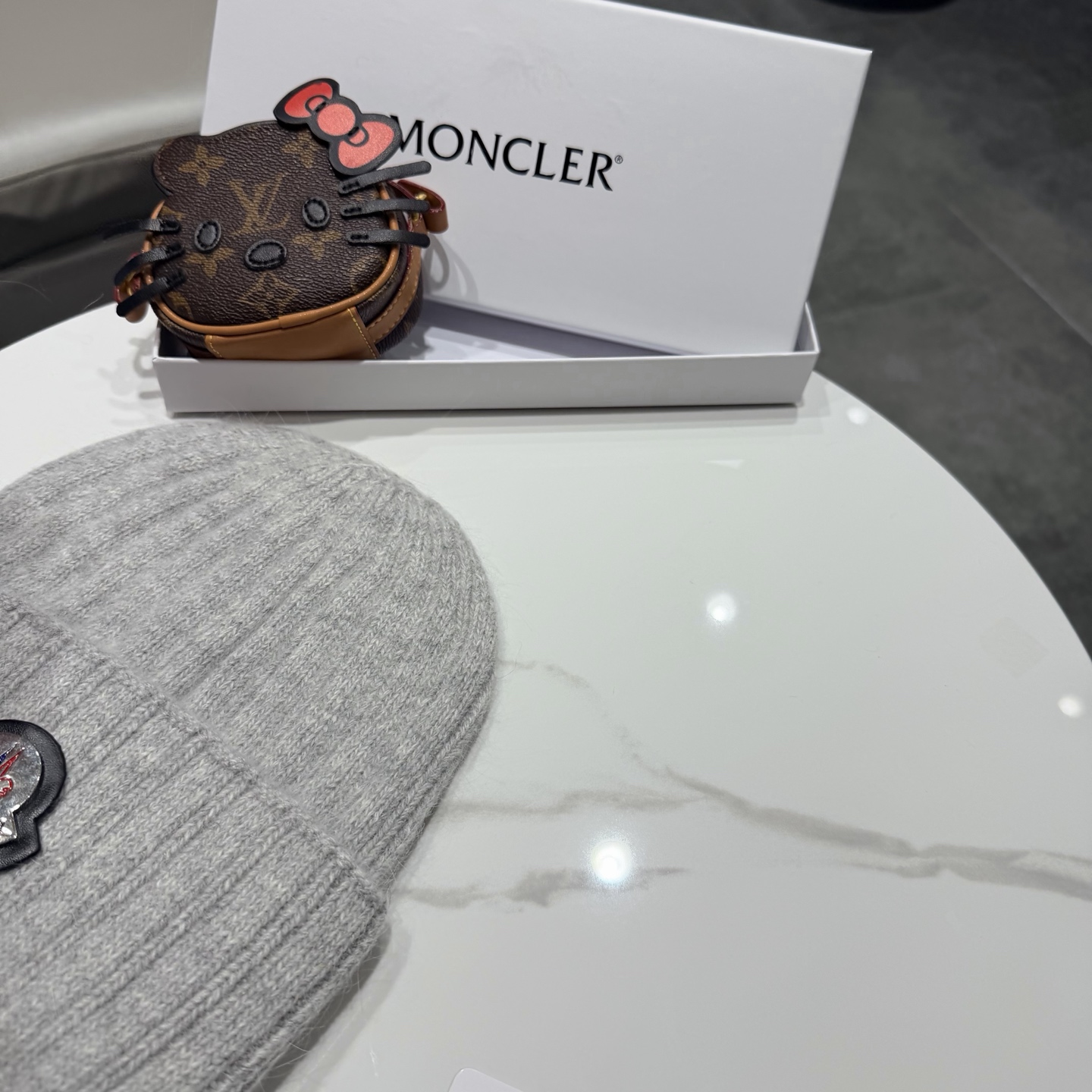 moncler新款秋冬毛线帽冷帽针织帽字母款麻花款女时尚休闲百搭厂家批发价 