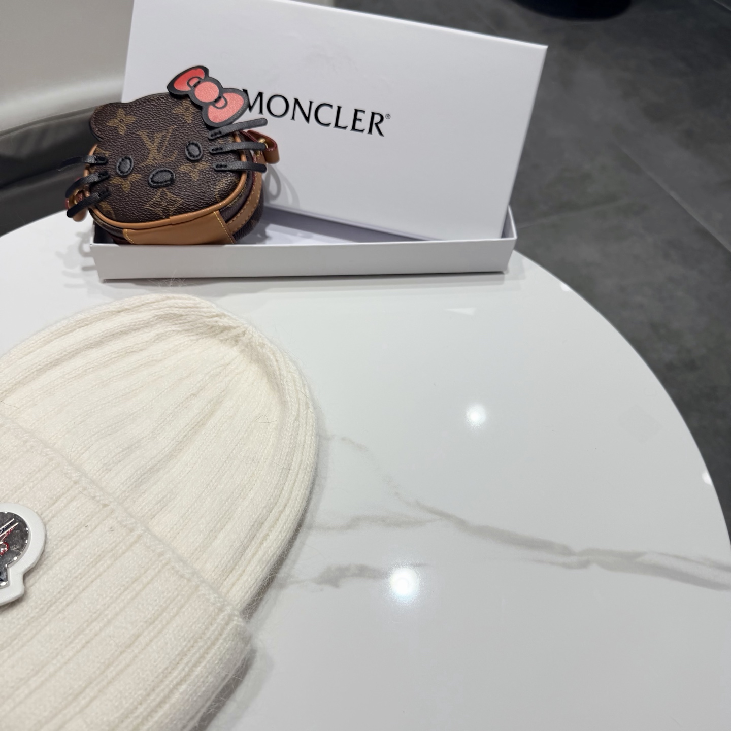 moncler新款秋冬毛线帽冷帽针织帽字母款麻花款女时尚休闲百搭厂家批发价 