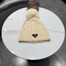 🧢普拉达PRADA👒 秋冬30%羊毛+70%兔毛新款配狐狸毛球专柜针织毛线帽,超火爆💖质感一流,出街超好搭配!减龄神器 🧢普拉达PRADA👒 秋冬30%羊毛+70%兔毛新款配狐狸毛球专柜针织毛线帽,超火爆💖质感一流,出街超好搭配!减龄神器