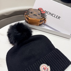 Moncler 蒙口套装秋冬款翻边羊毛针织毛线帽 高品质定制!这款必定是极简主义的最爱 干净,利索,时尚百搭,绝对不挑脸 Moncler 蒙口套装秋冬款翻边羊毛针织毛线帽 高品质定制!这款必定是极简主义的最爱 干净,利索,时尚百搭,绝对不挑脸