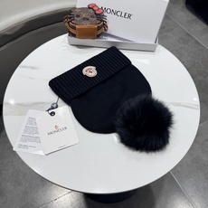 Moncler 蒙口套装秋冬款翻边羊毛针织毛线帽 高品质定制!这款必定是极简主义的最爱 干净,利索,时尚百搭,绝对不挑脸 Moncler 蒙口套装秋冬款翻边羊毛针织毛线帽 高品质定制!这款必定是极简主义的最爱 干净,利索,时尚百搭,绝对不挑脸