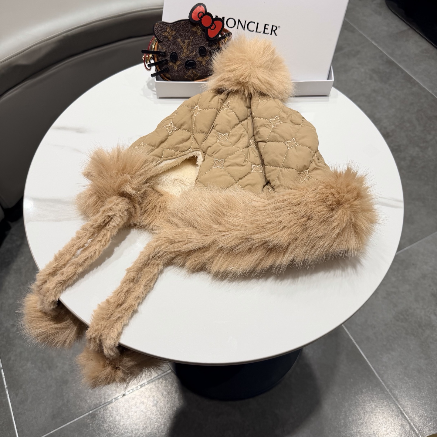 moncler毛绒帽子女秋冬加绒加厚渔夫帽保暖棉帽骑车防风护耳帽防寒雷锋帽