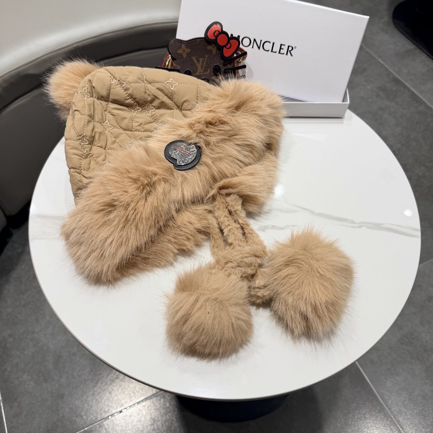 moncler毛绒帽子女秋冬加绒加厚渔夫帽保暖棉帽骑车防风护耳帽防寒雷锋帽