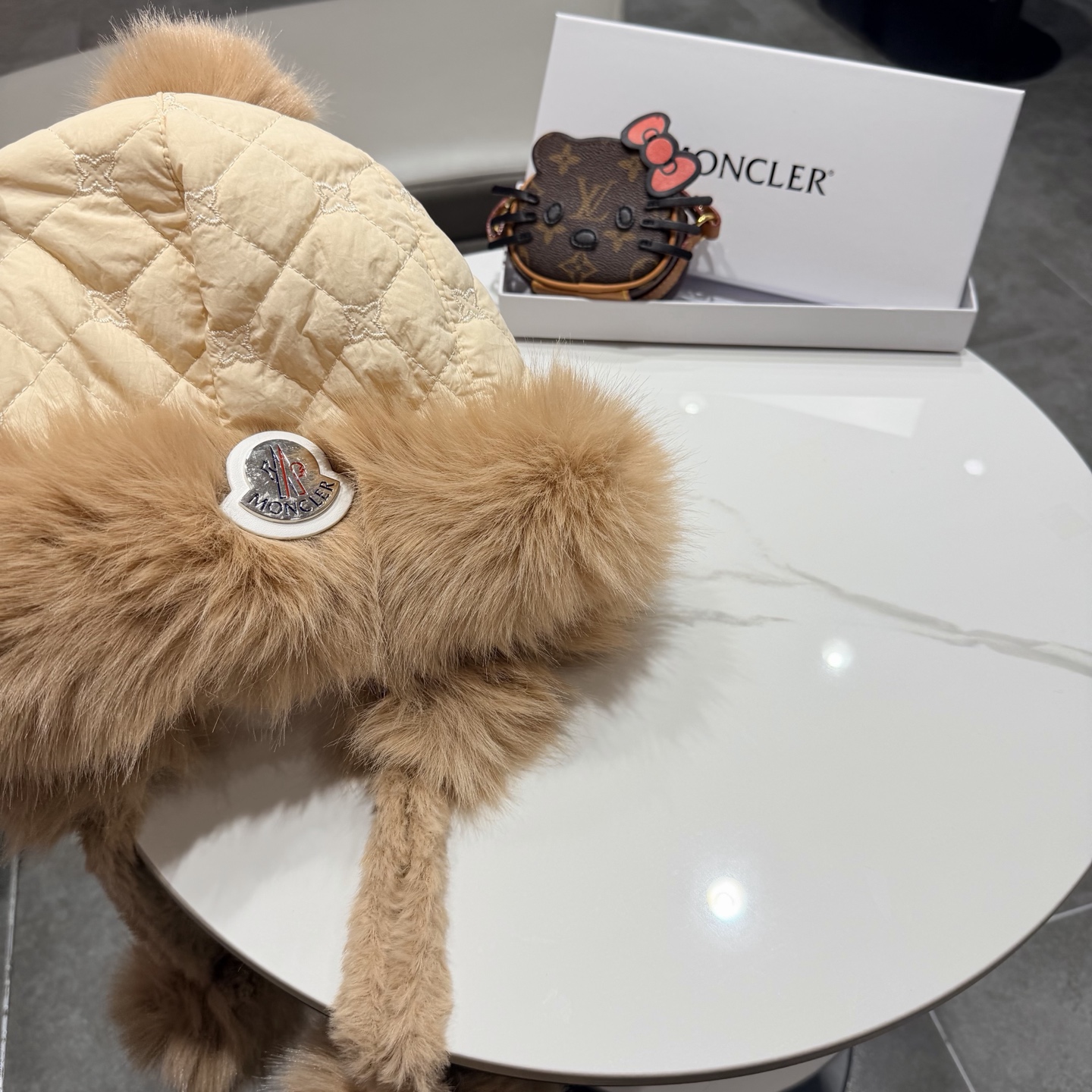 moncler毛绒帽子女秋冬加绒加厚渔夫帽保暖棉帽骑车防风护耳帽防寒雷锋帽