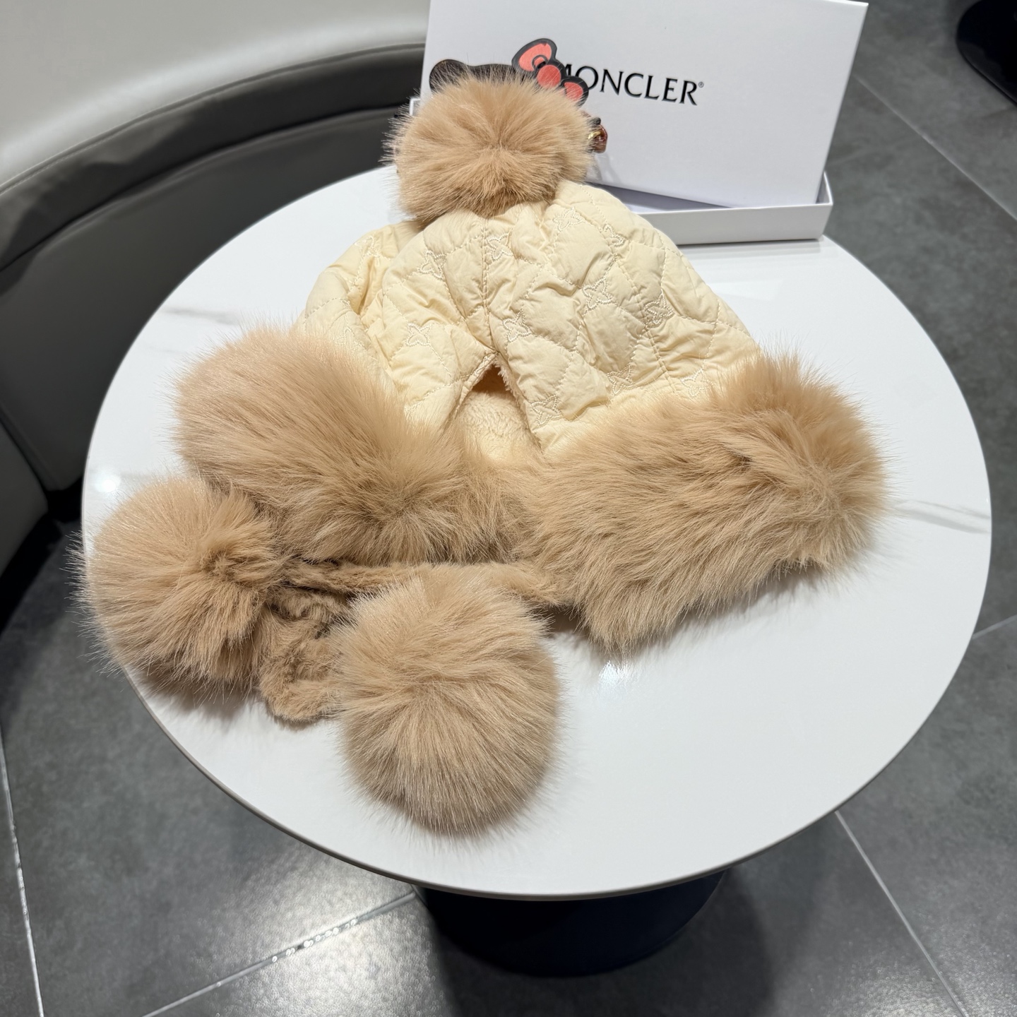 moncler毛绒帽子女秋冬加绒加厚渔夫帽保暖棉帽骑车防风护耳帽防寒雷锋帽