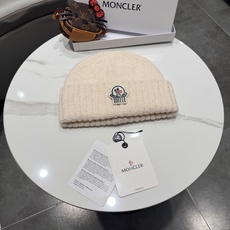 蒙口Moncler盟可睐💥官网经典针织帽,原单复刻.非常柔软亲肤,弹性很好💓有质感又非常百搭的款式~保暖的 羊绒毛线帽 蒙口Moncler盟可睐💥官网经典针织帽,原单复刻.非常柔软亲肤,弹性很好💓有质感又非常百搭的款式~保暖的 羊绒毛线帽