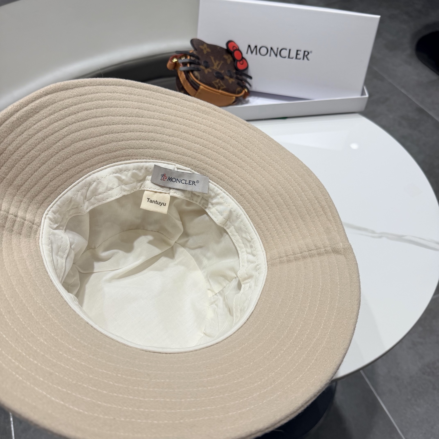 moncler美式复古时尚棕色渔夫帽女秋冬大帽檐百搭气质礼帽显脸小休闲盆帽