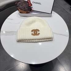 Chanel官网品质香奈儿秋冬网红时尚博主推荐款毛线帽,手感超柔软舒适的针织线帽,弹性极佳! Chanel官网品质香奈儿秋冬网红时尚博主推荐款毛线帽,手感超柔软舒适的针织线帽,弹性极佳!