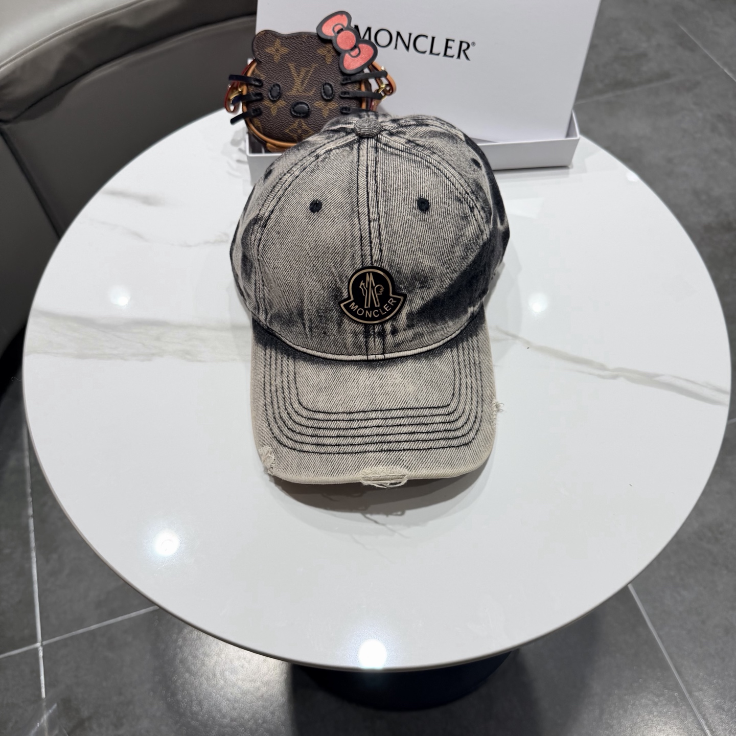 蒙口 新款系列棒球帽非常适合现在的一款帽子 穿搭必备ya～复古时尚 自留。。。