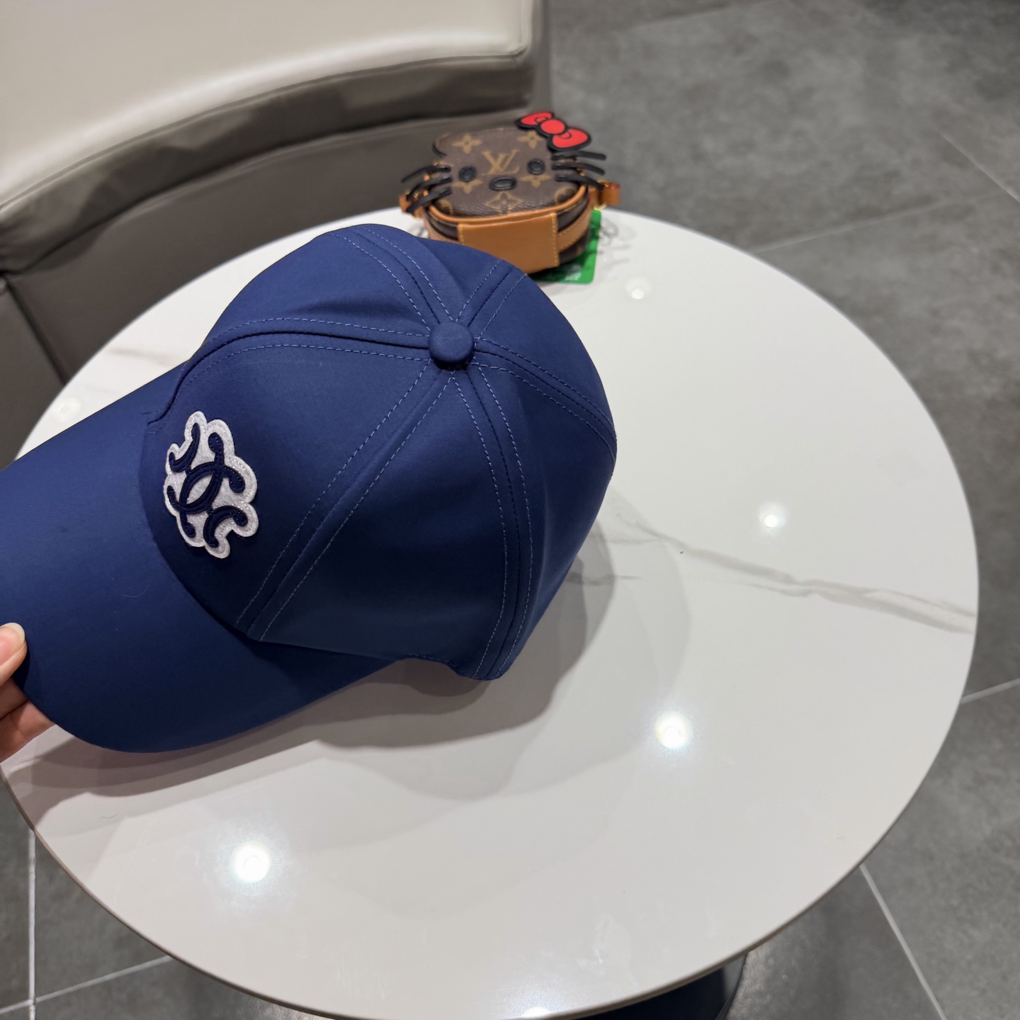爱马仕Hermes 官网新品经典款 棒球帽🎩 原单品质 火爆来袭。 工艺非常精美[爱心] 高档大气上档次