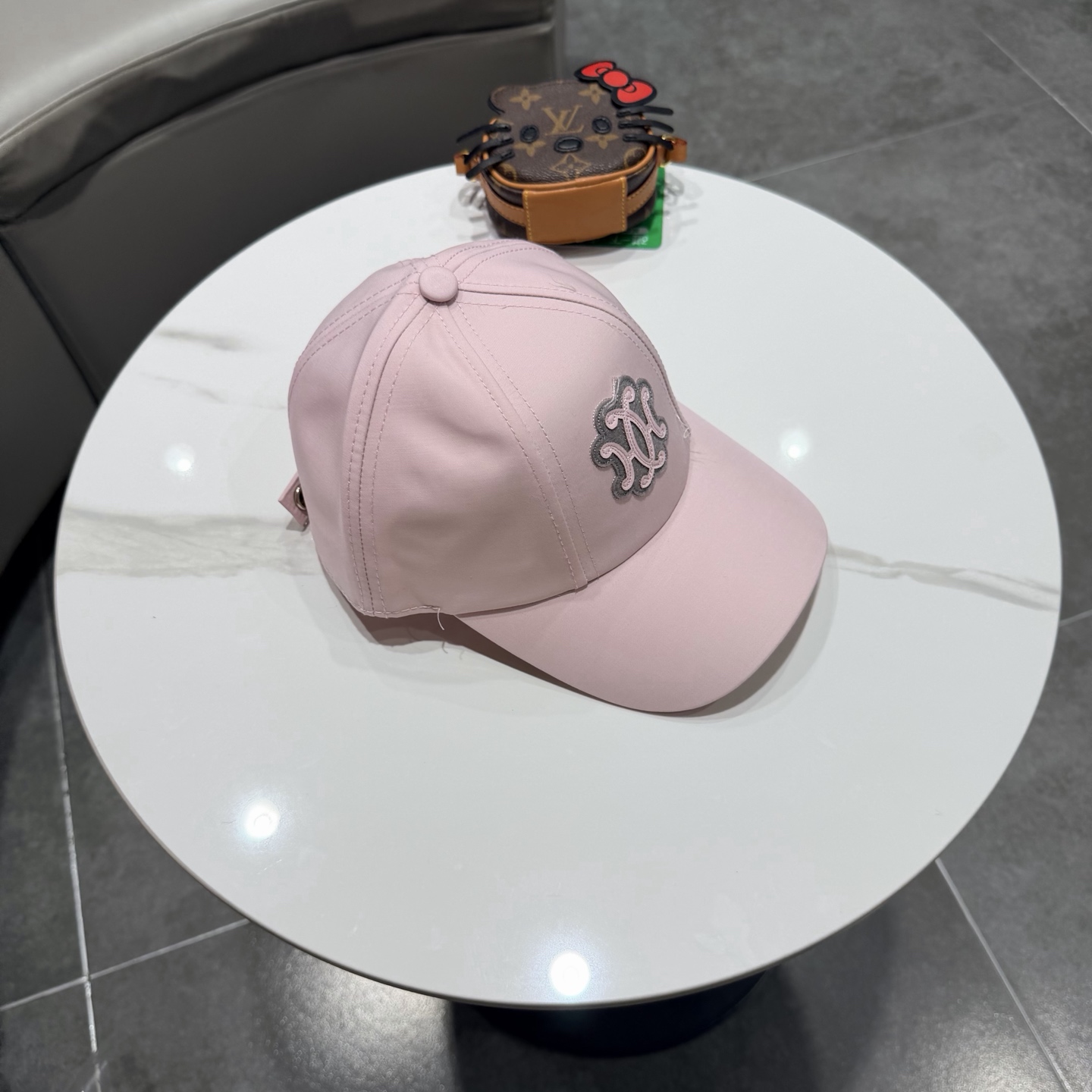 爱马仕Hermes 官网新品经典款 棒球帽🎩 原单品质 火爆来袭。 工艺非常精美[爱心] 高档大气上档次