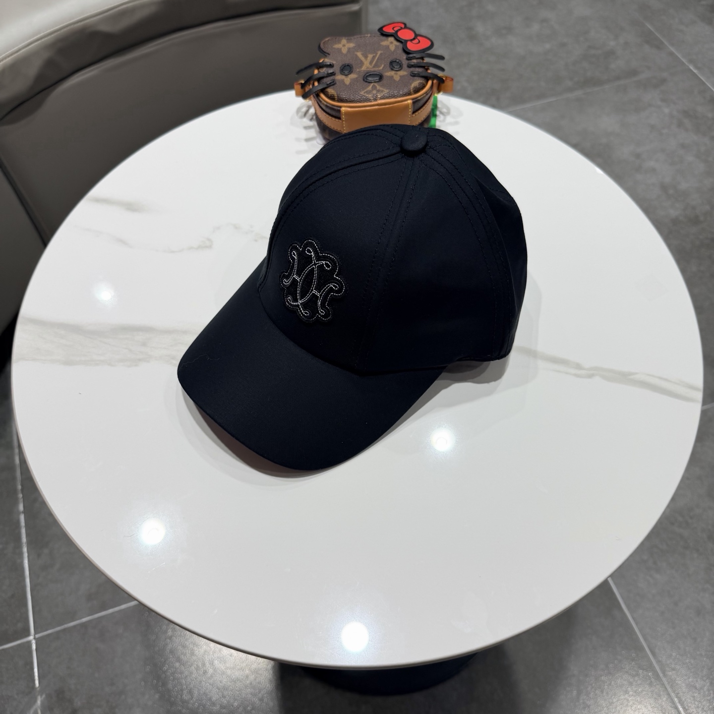 爱马仕Hermes 官网新品经典款 棒球帽🎩 原单品质 火爆来袭。 工艺非常精美[爱心] 高档大气上档次