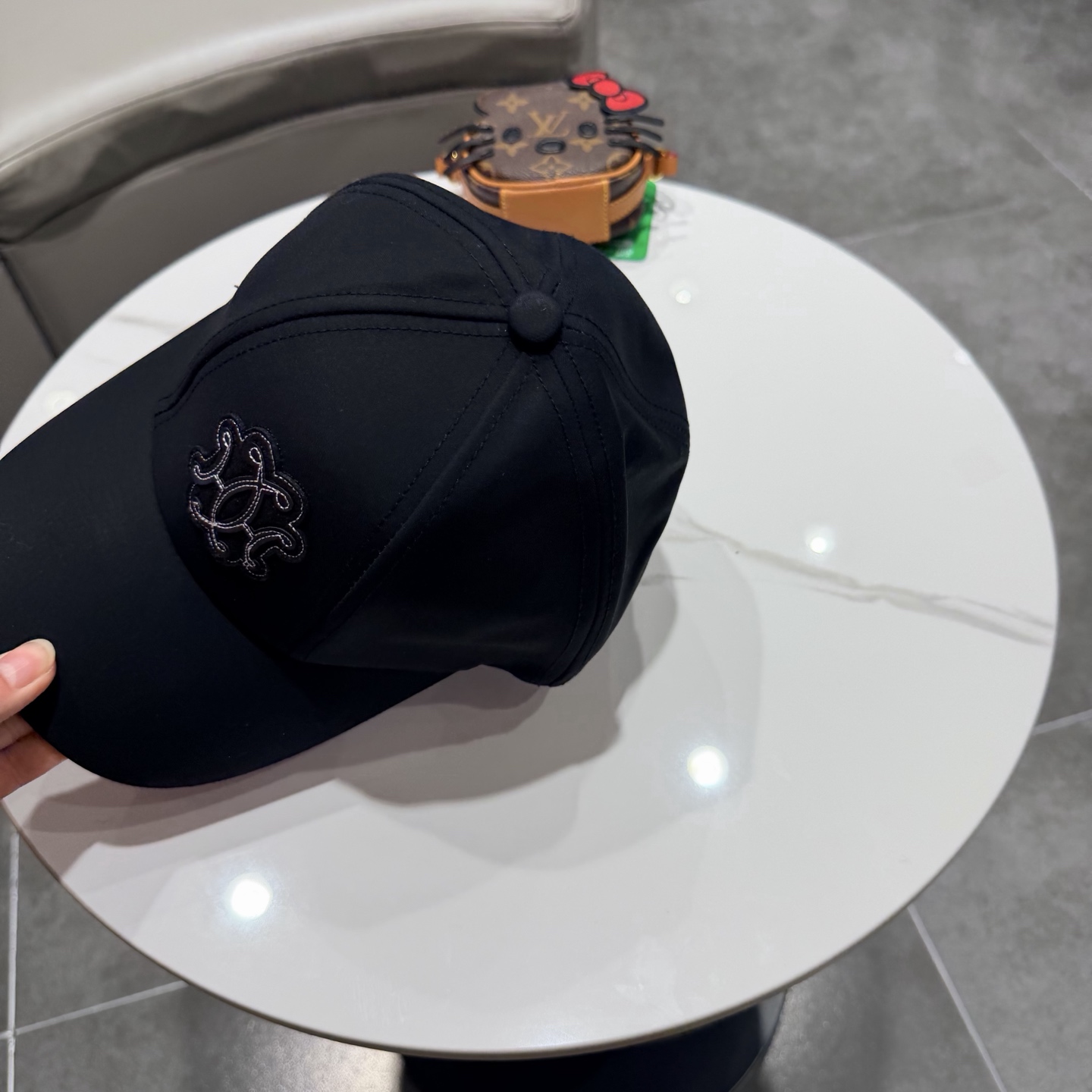 爱马仕Hermes 官网新品经典款 棒球帽🎩 原单品质 火爆来袭。 工艺非常精美[爱心] 高档大气上档次