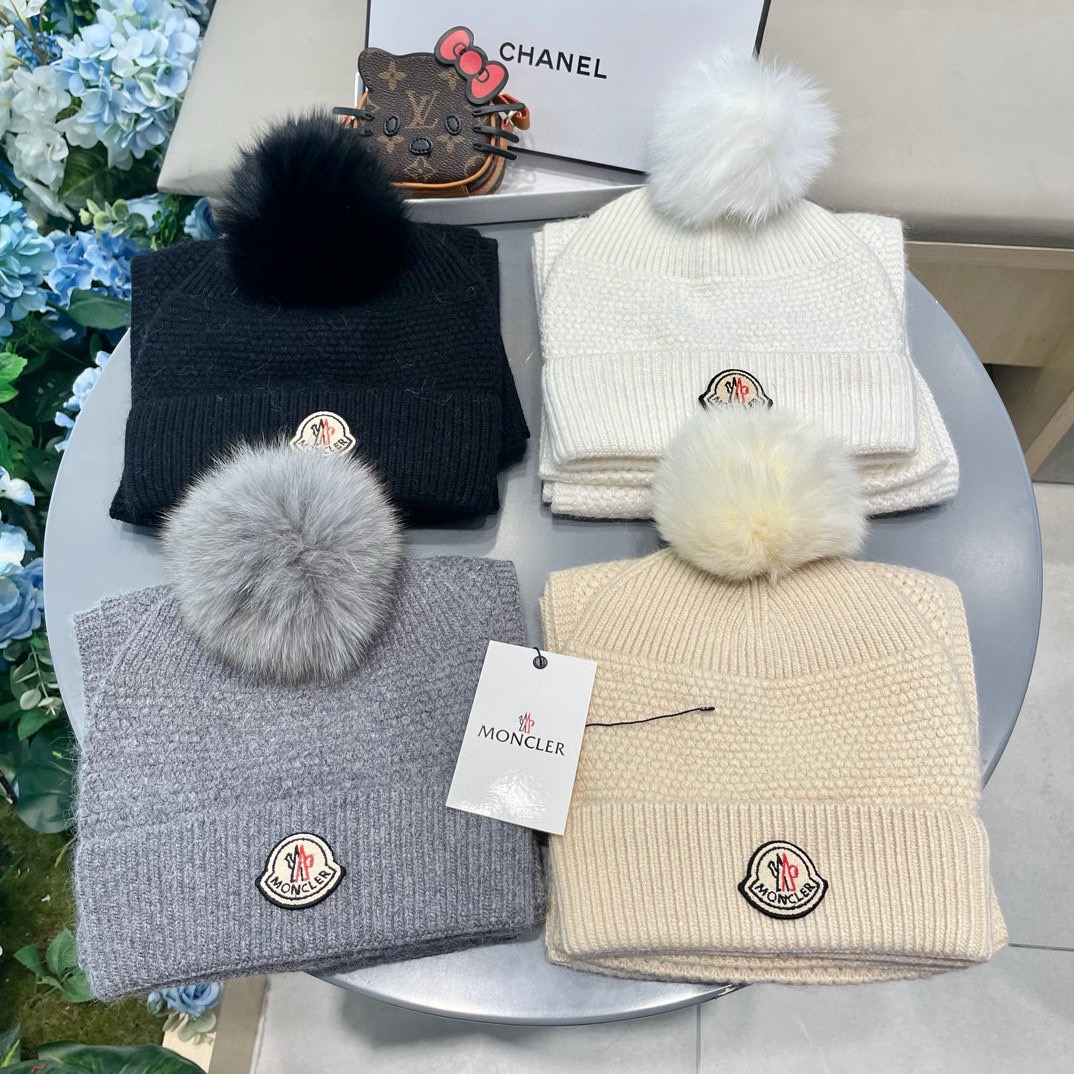 P200 蒙口。 【羊毛套装帽子】经典套装帽子！帽子➕围巾！70%羊毛➕30%兔毛。暖暖哒超级舒服～冬日小姐姐减龄神器哦～这个冬天你就差这么一套套装帽子啦～又保暖又时尚！男女通用款!可以做情侣款！防伪标签吊卡齐全！多多款式，欢迎选择!