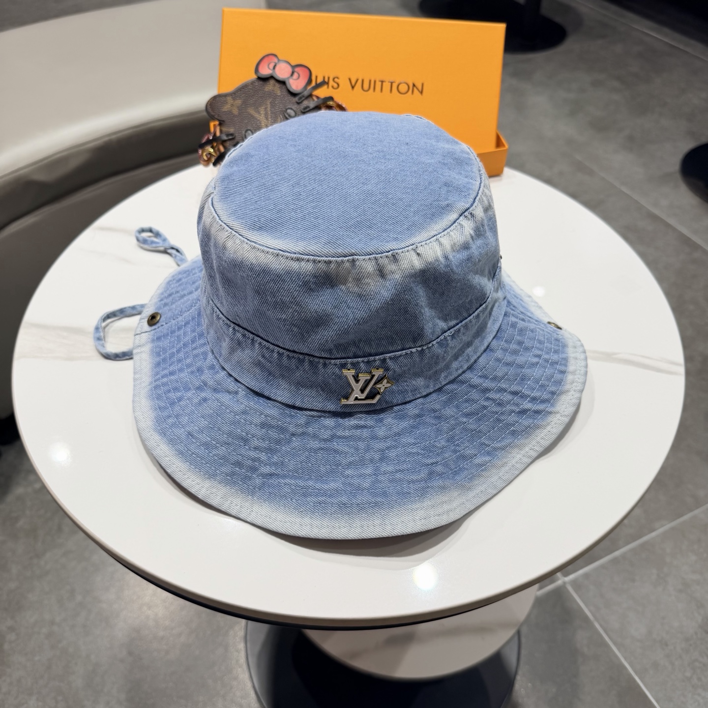NO:765134,Lv Louis Vuitton new cowboy hat women's spring and summer sun hat double color matching large brim fisherman hat outdoor sun protection casual hat men and women hats straw hat fisherman hat baseball cap, hat, louis vuitton, louis vuitton, espadrilles, hats19860909Lv路易威登新款牛仔帽女春夏季遮阳帽双拼色大檐渔夫帽户外防晒休闲帽男女帽子草帽渔夫帽棒球帽,帽子,louis vuitton,louis vuitton,espadrilles,hats,hat